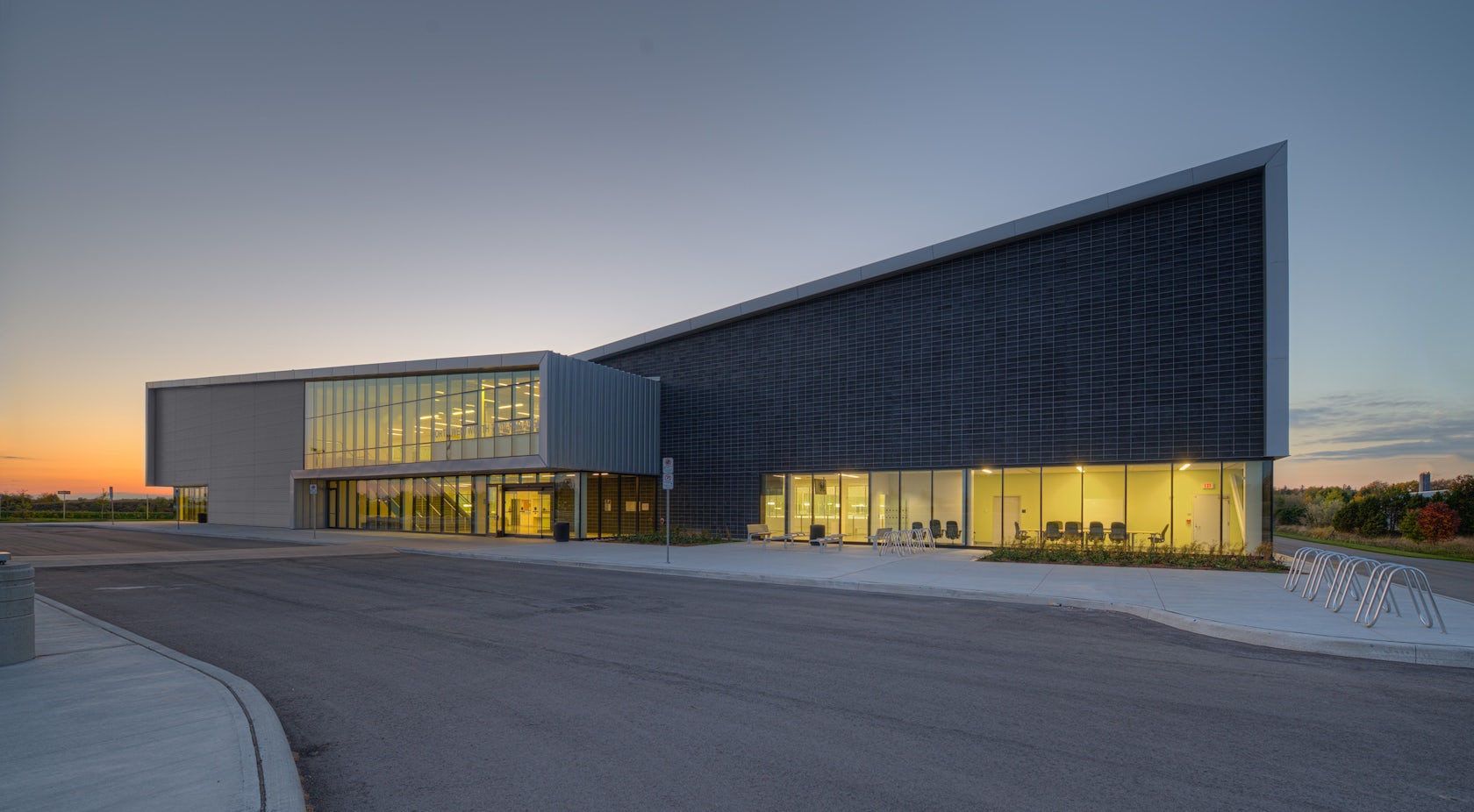 HARRY HOWELL TWIN PAD ARENA by DPAI Architecture Inc. - Architizer