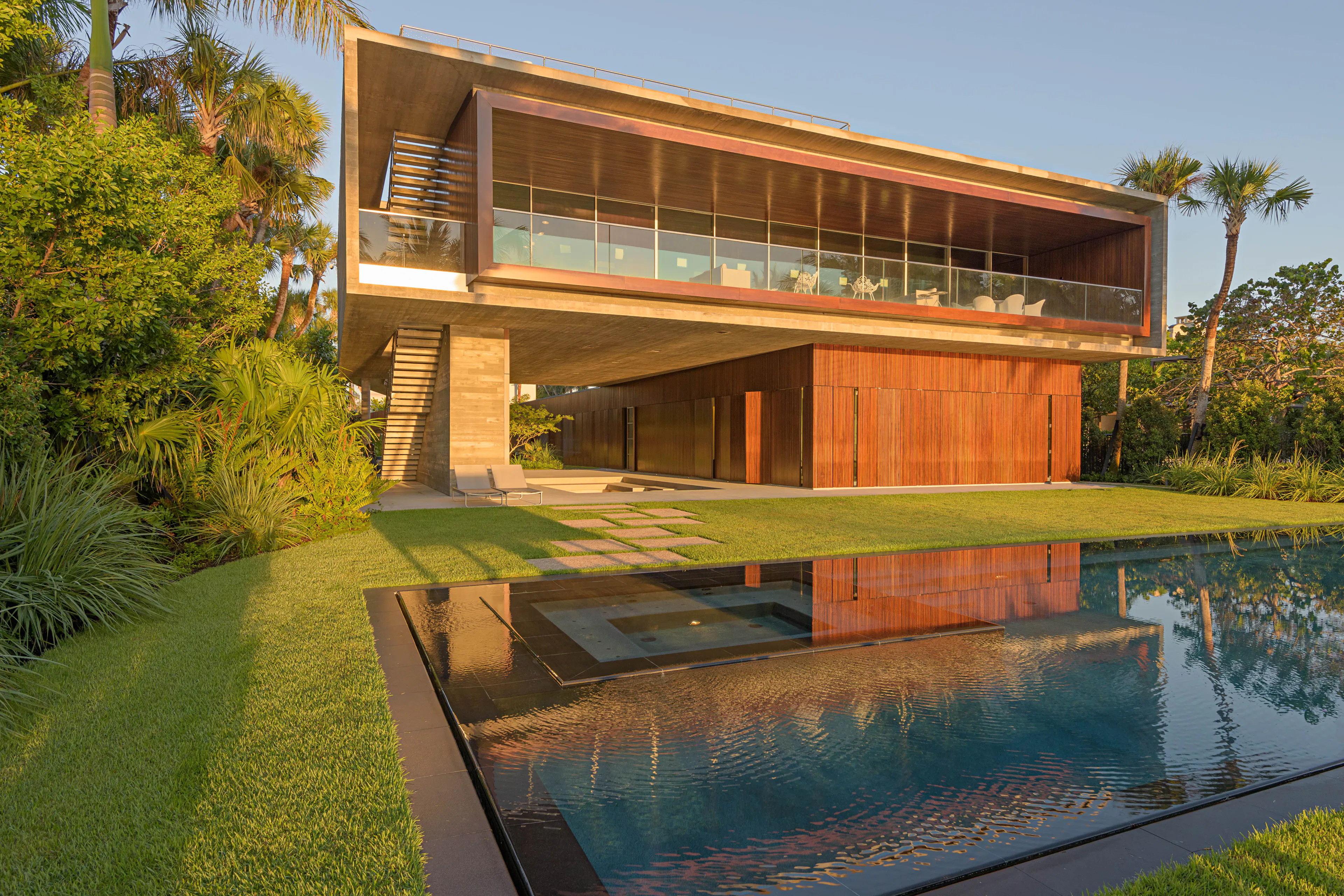 1111 Lincoln Road — 22