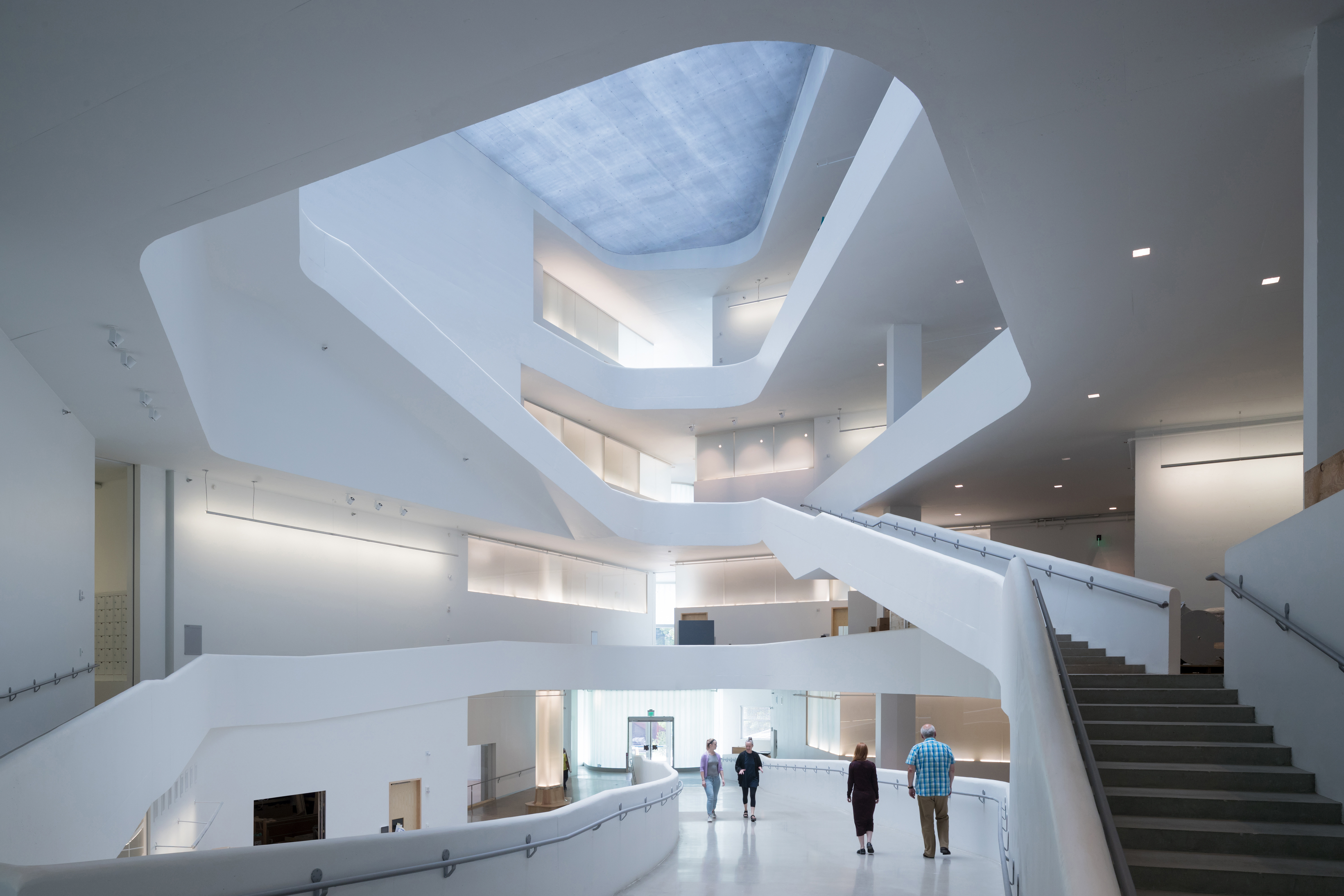 Space architecture. Здание изобразительного искусства в университете Айовы / Steven Holl Architects. Корпус изобразительных искусств университета Айовы.