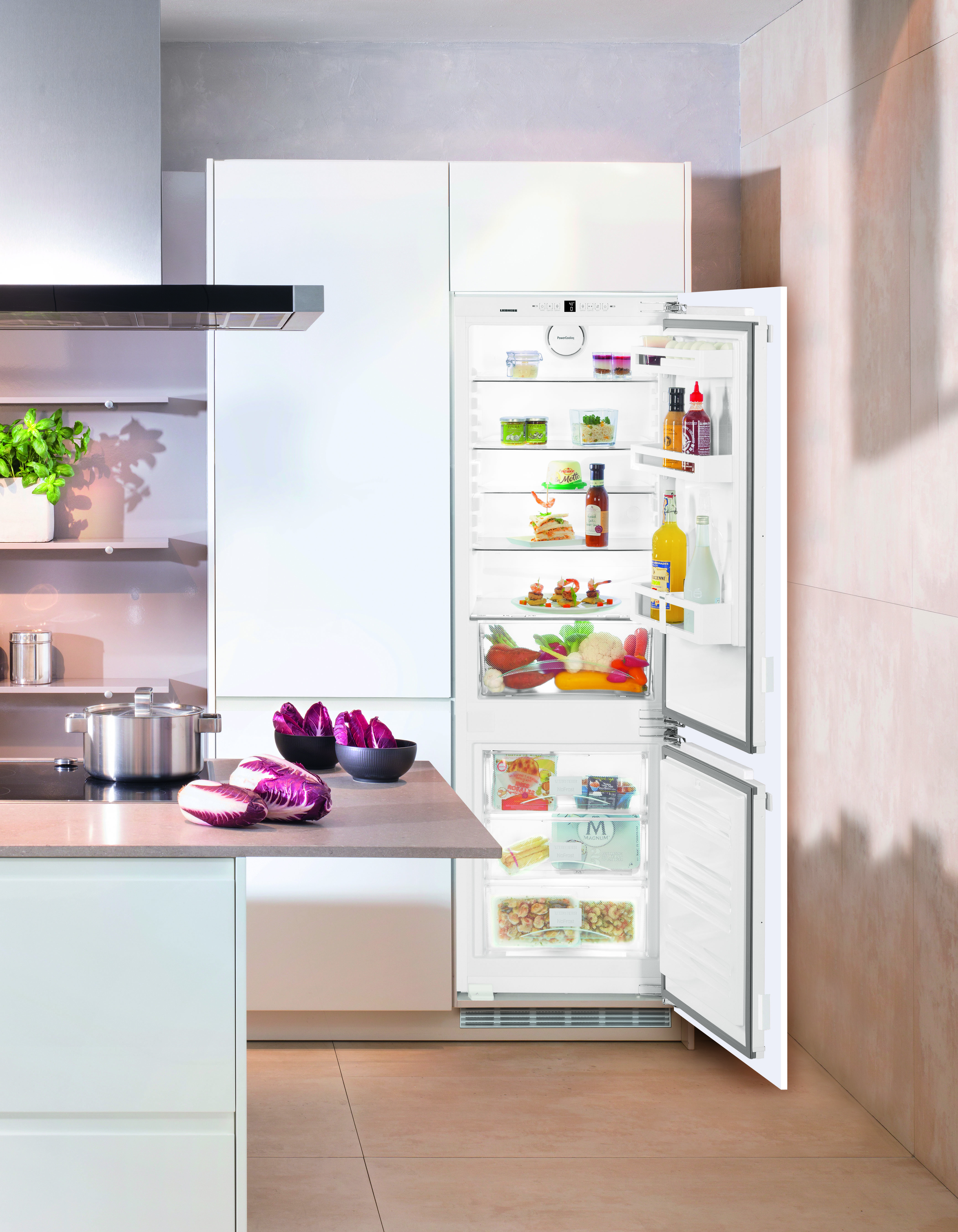 HC 1030 Fully Integrated Refrigerator