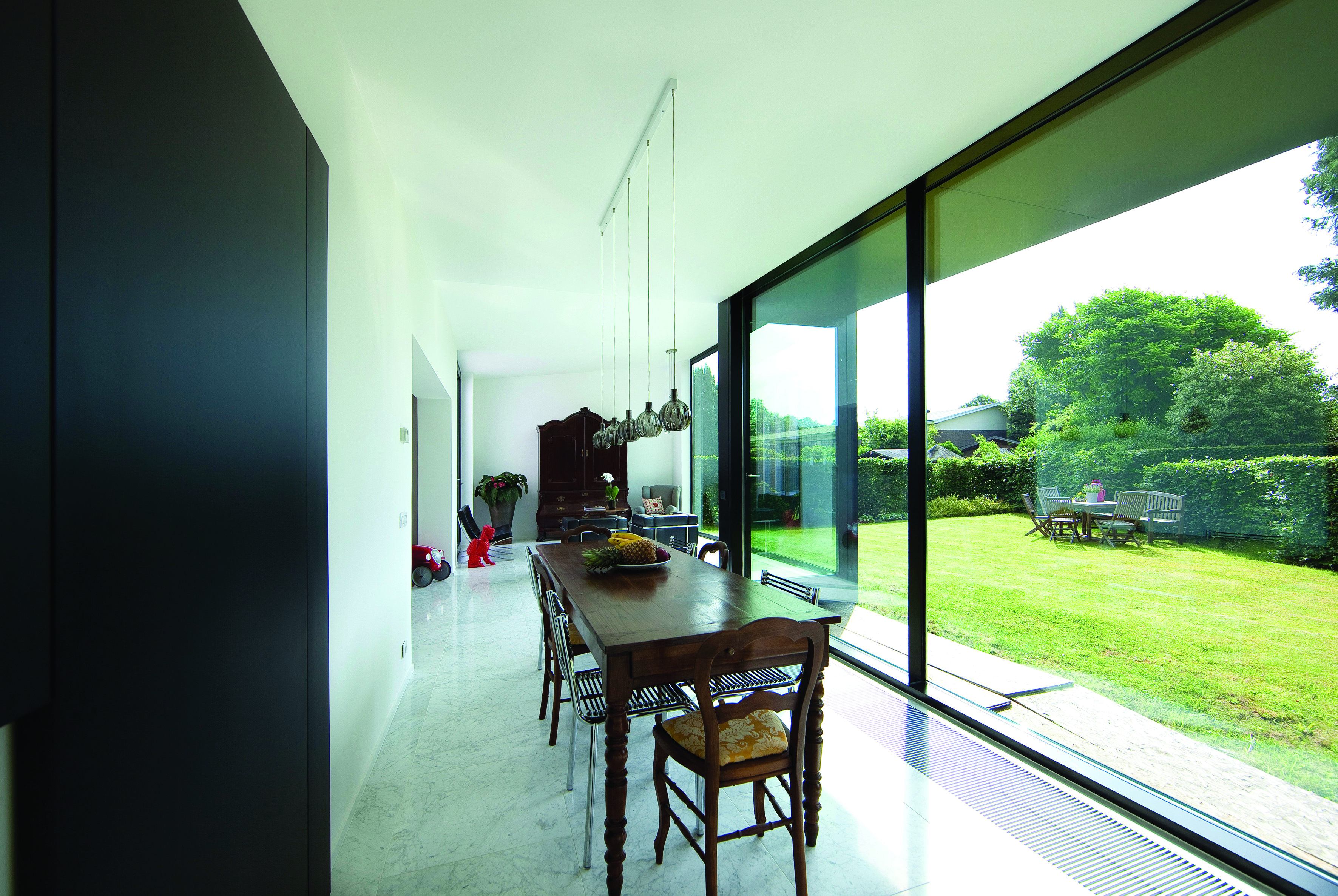 CP 68: elegance, Comfort and Security sliding system