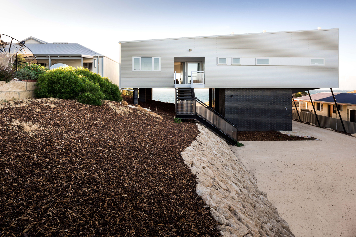Falcon Beach House by Iredale Pedersen Hook Architects Architizer
