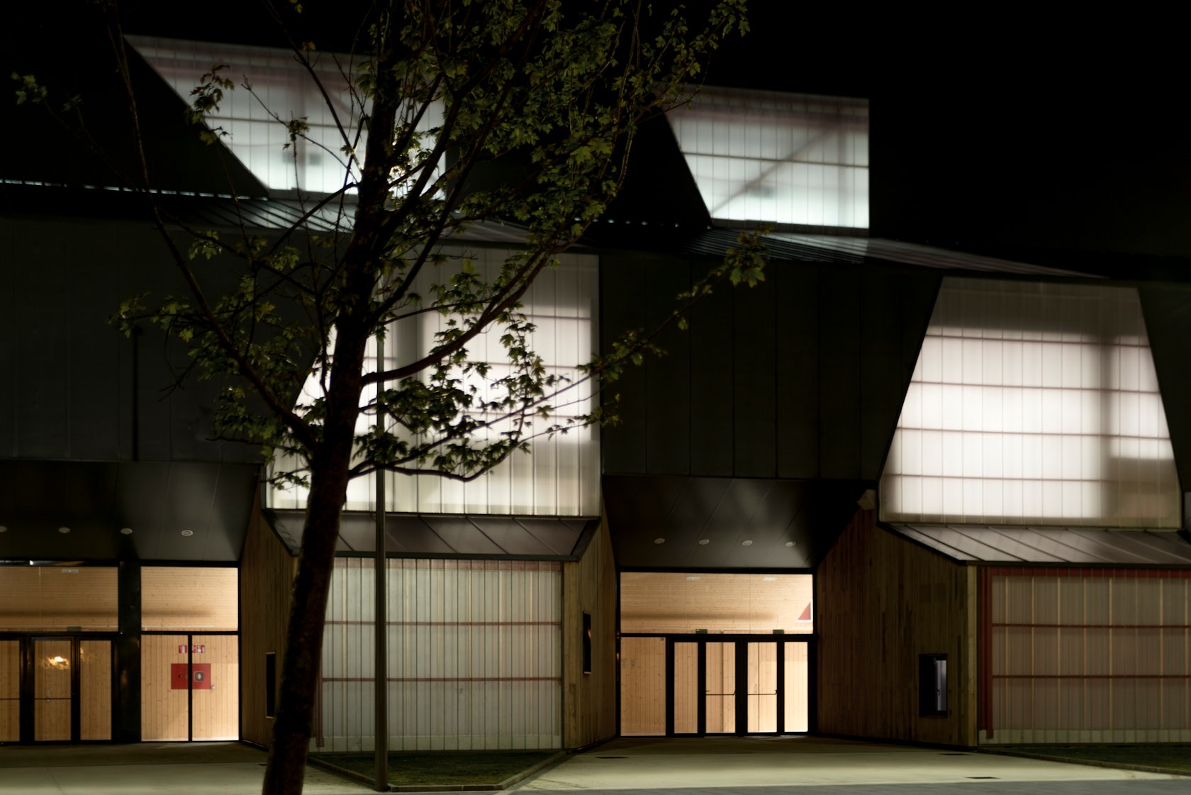© beSTe arkitektura agentzia bat