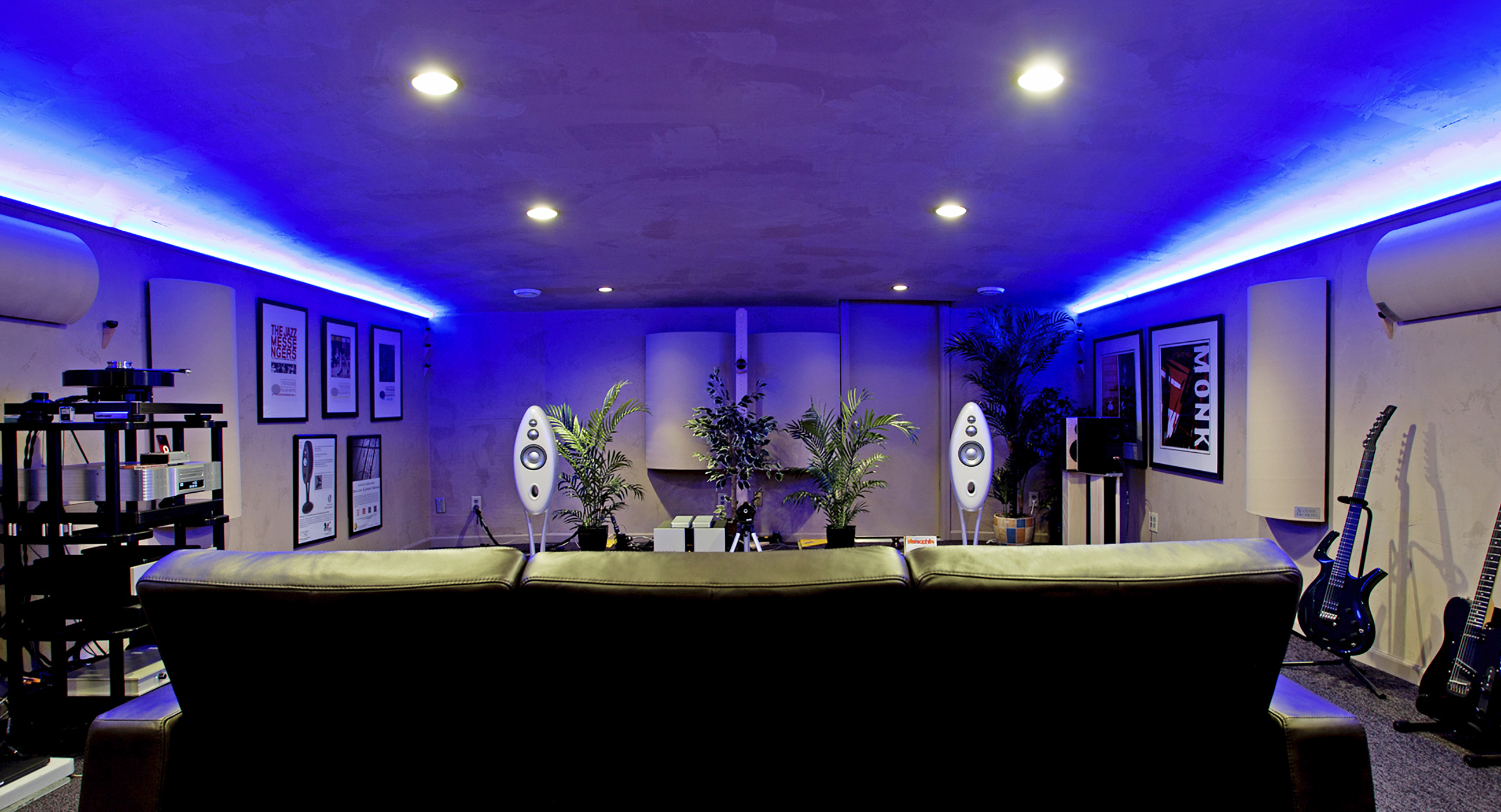 THE Curve System™ – Diffusors, Aborbers & Corner Traps