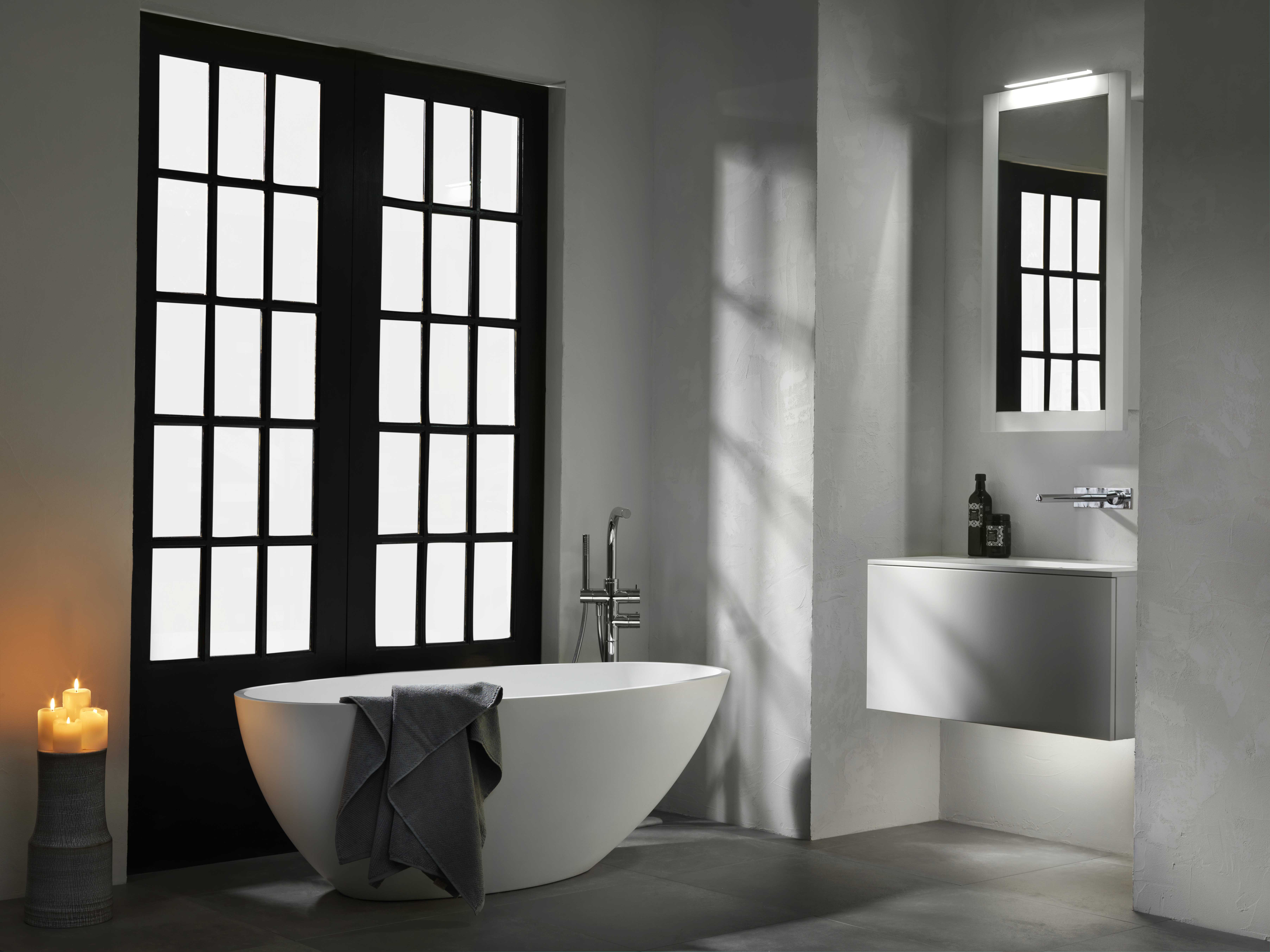 halo | blu•stone™ Bathtubs