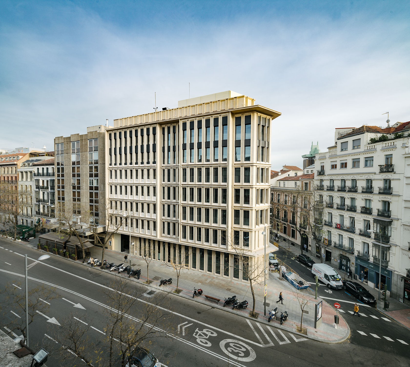 © RUIZ BARBARIN Architects