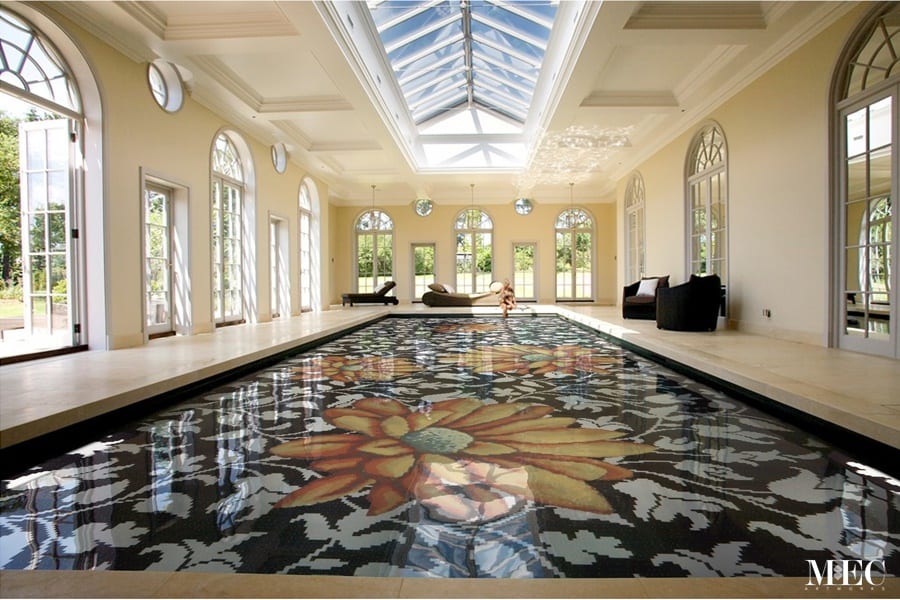 VICTORIAN VINE POOL