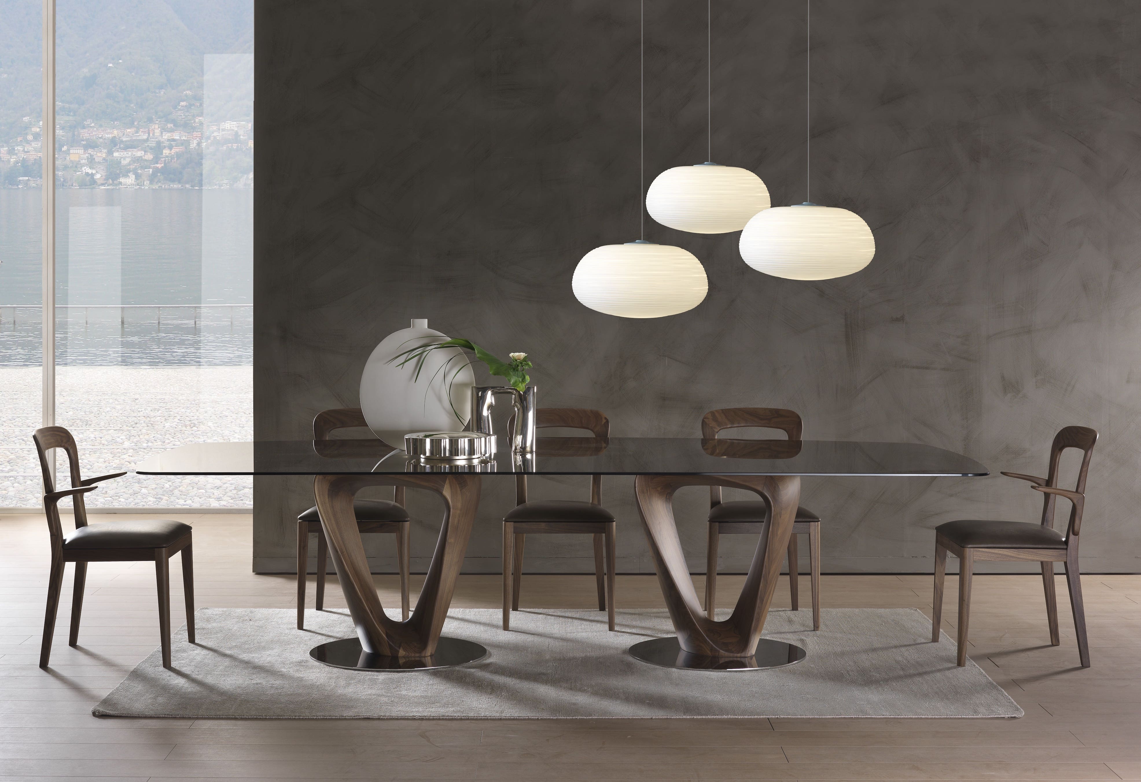 MOBIUS dining table