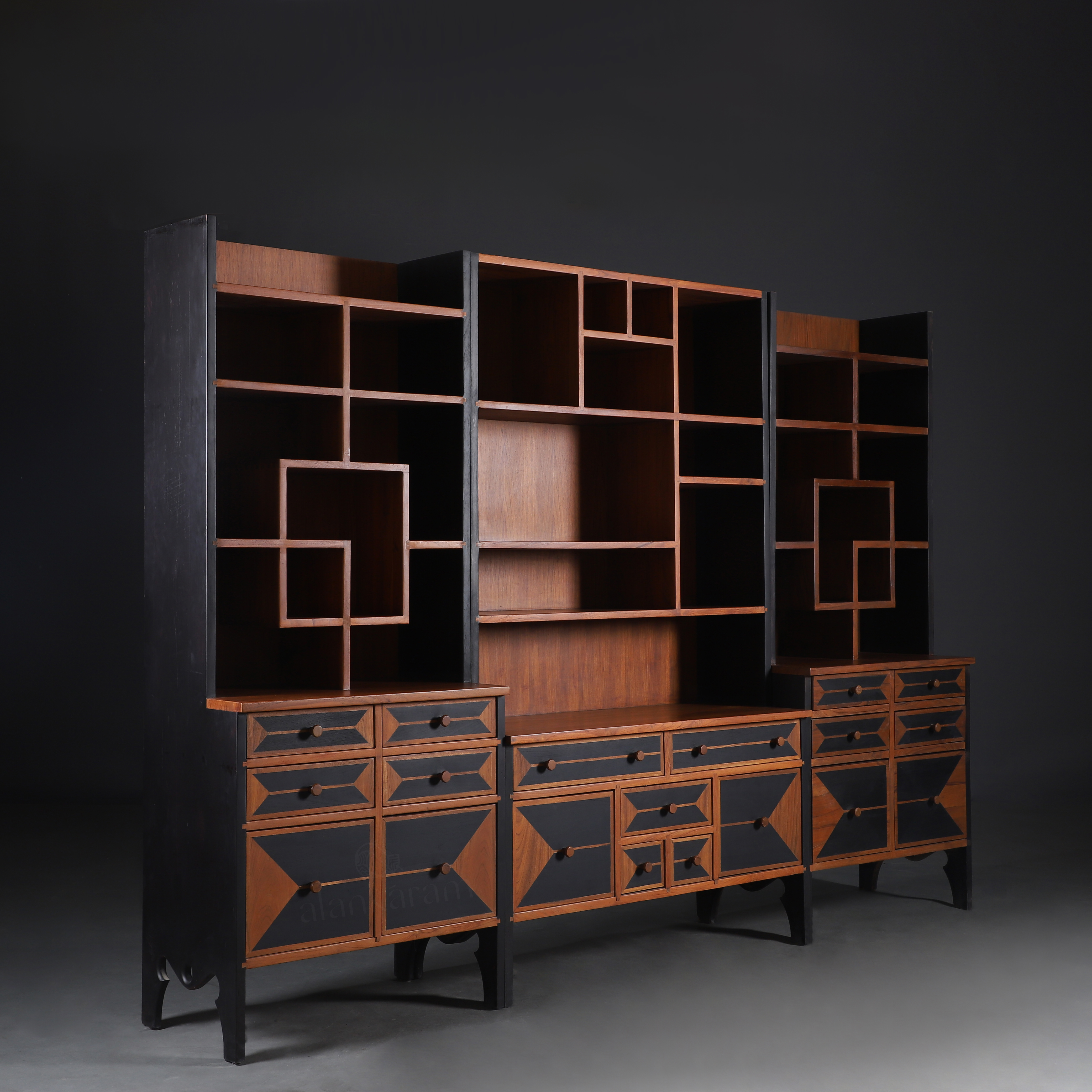 Kitaplik - teak wood bookshelf