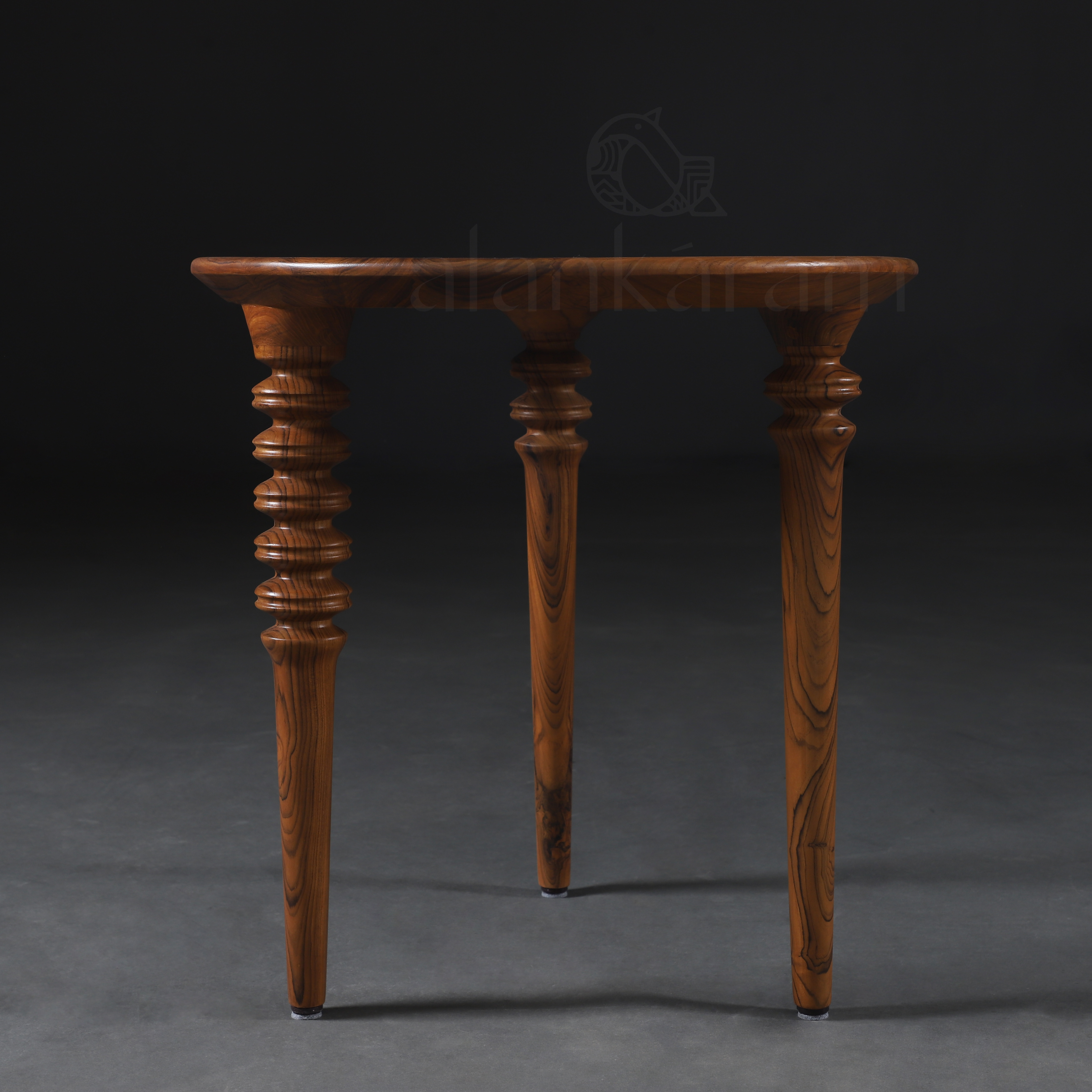 Marami - centre table