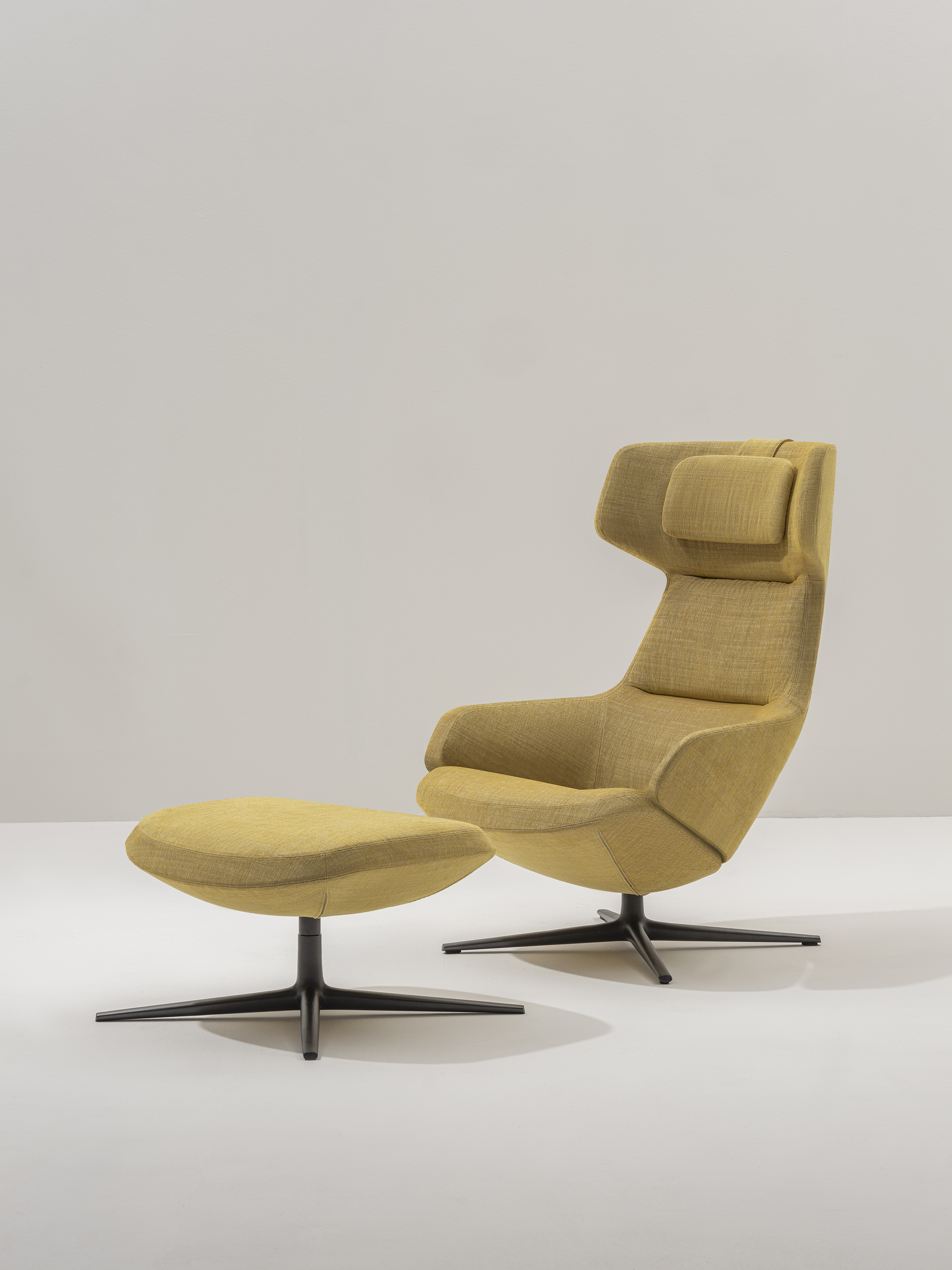 Aston Club Footrest