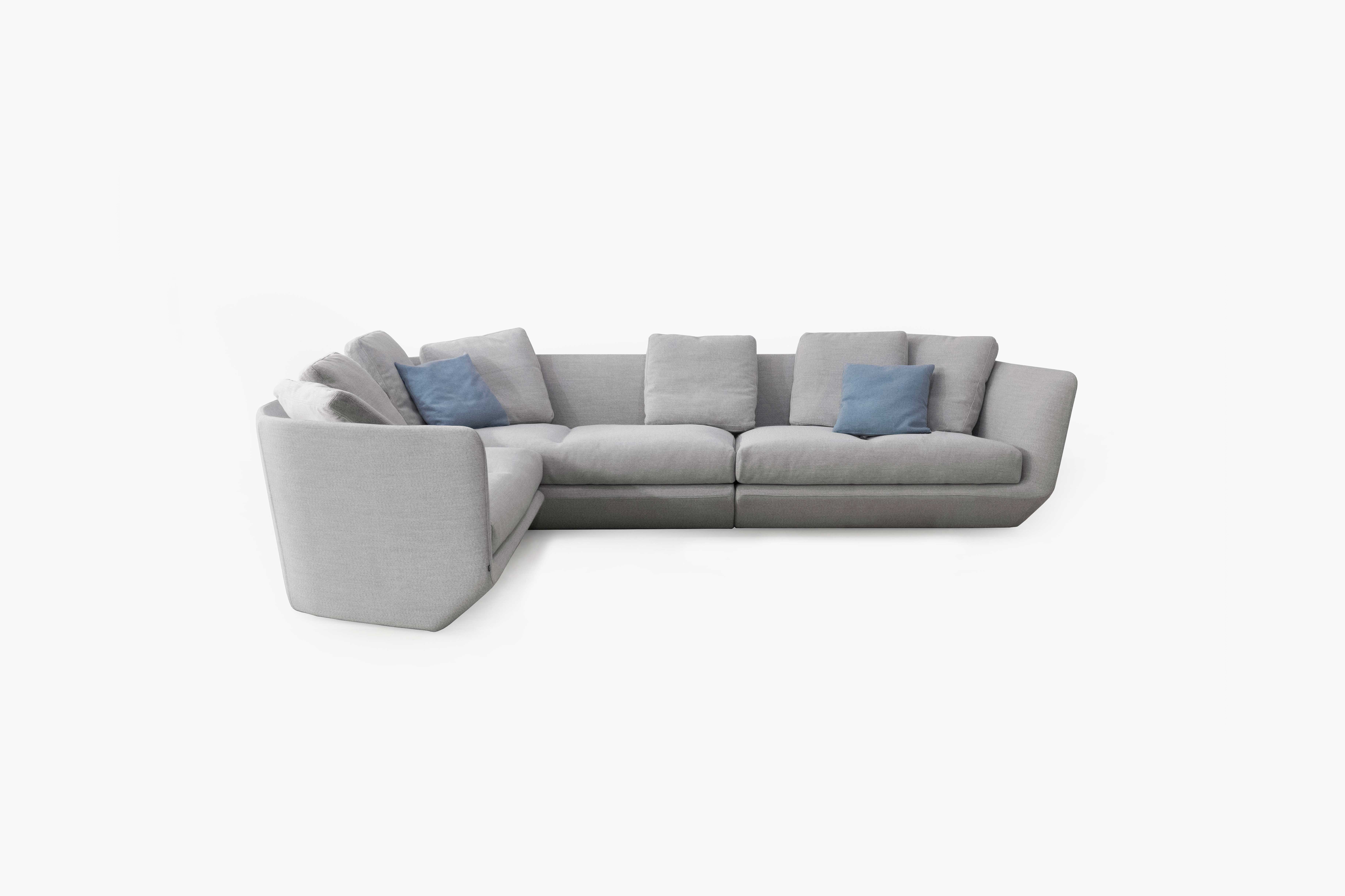 Aura Sectional