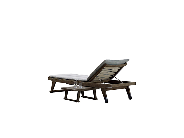Gio Outdoor Chaise Longue