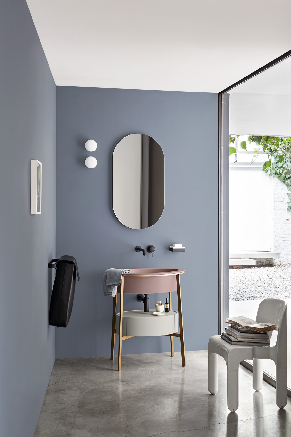 CATINO OVALE washbasin with cabinet, design by Andrea Parisio, Giuseppe Pezzano