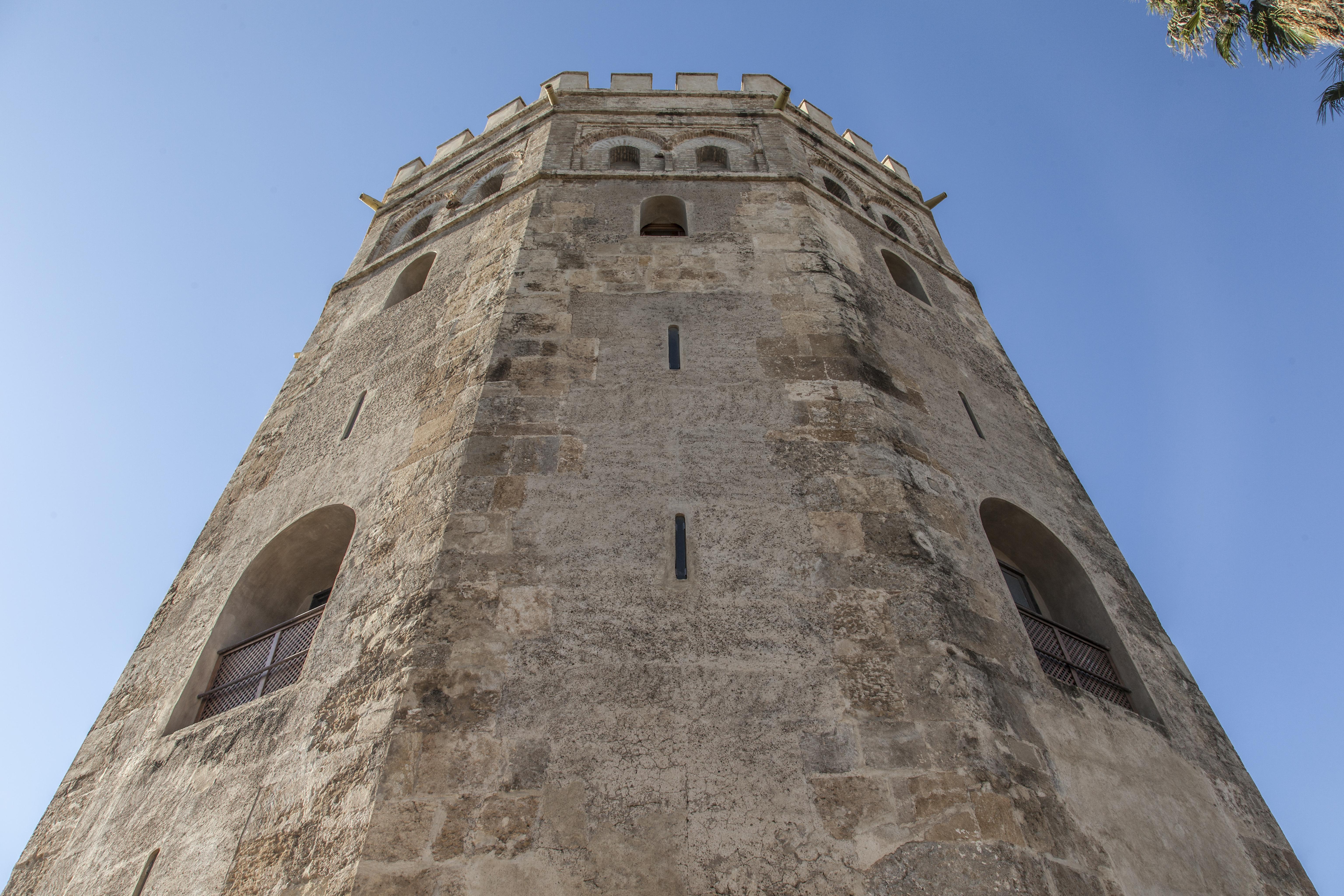 RESTAURATION WORKS in natural stone Albamiel | Golden tower, Seville, Spain.