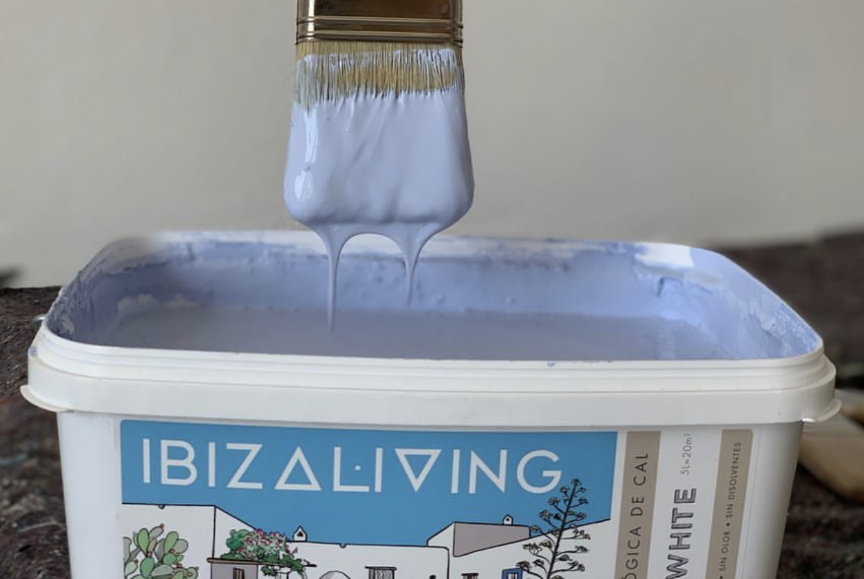 Natural Lime-based Paint