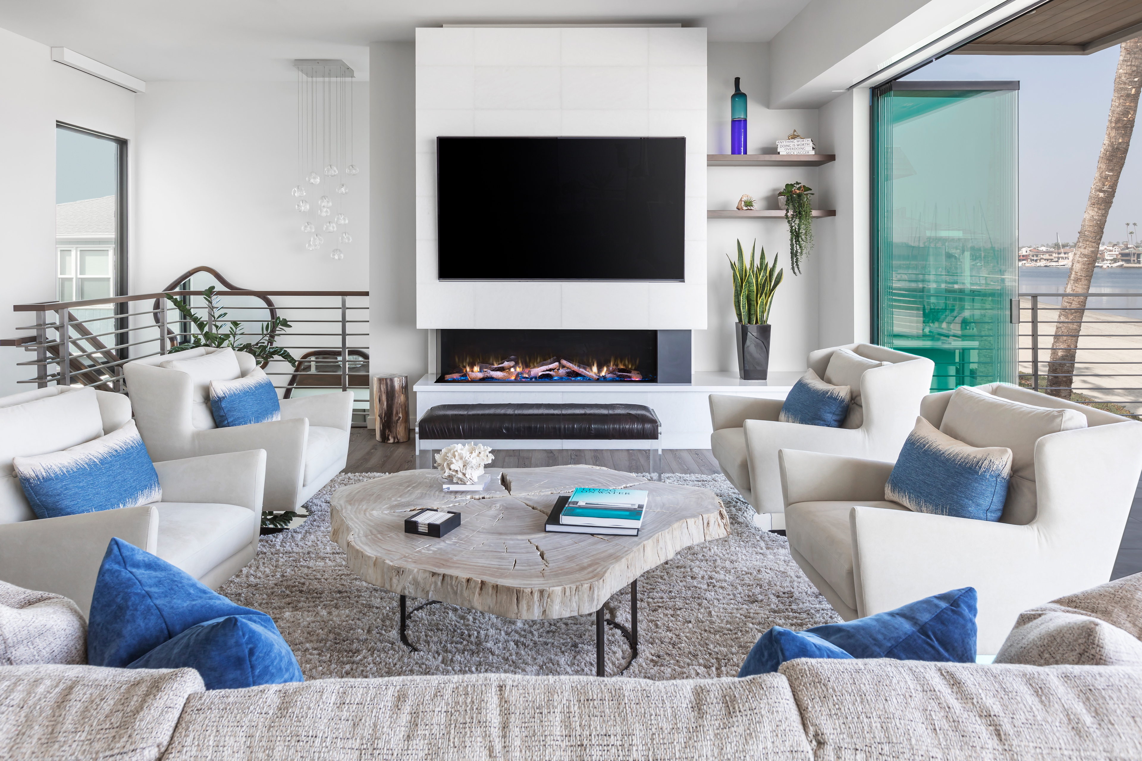 Valor™ LEX3 60" Electric Fireplace