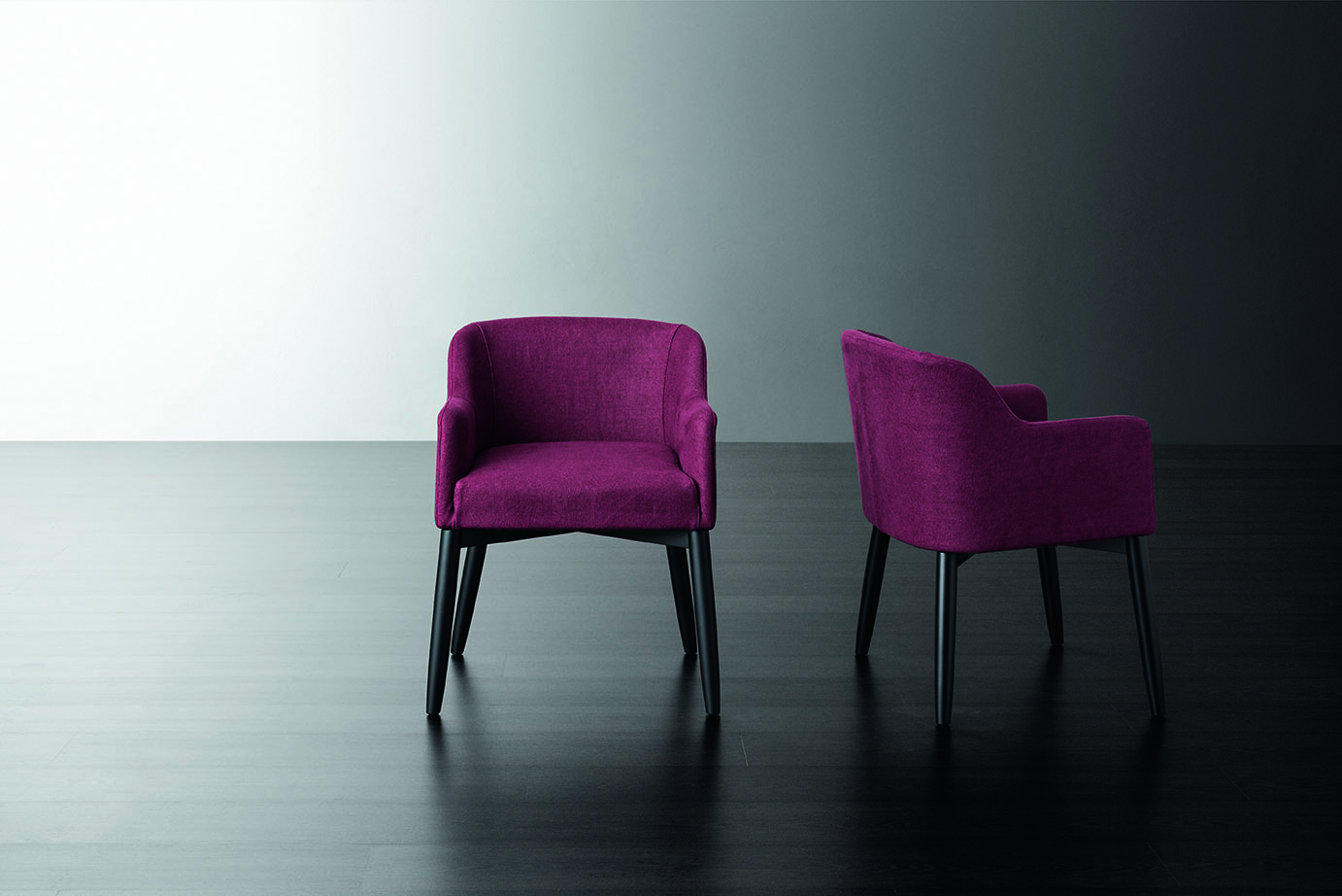 LOLA CHAIR