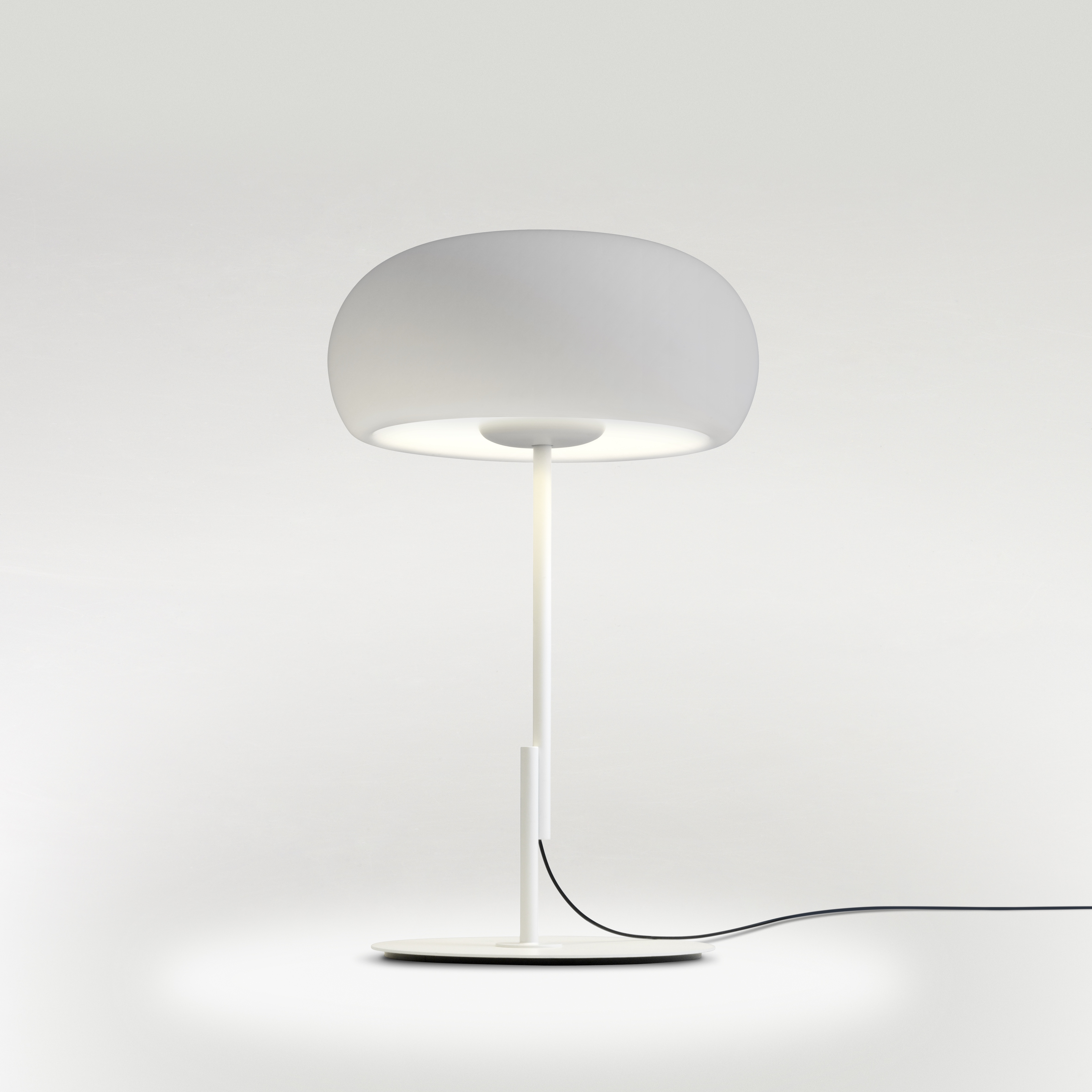 Vetra Table / Floor Lamp