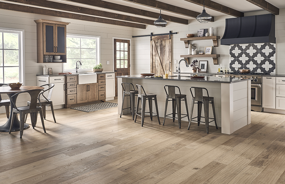 Mount Castle Engineered White Oak Hardwood Windsor