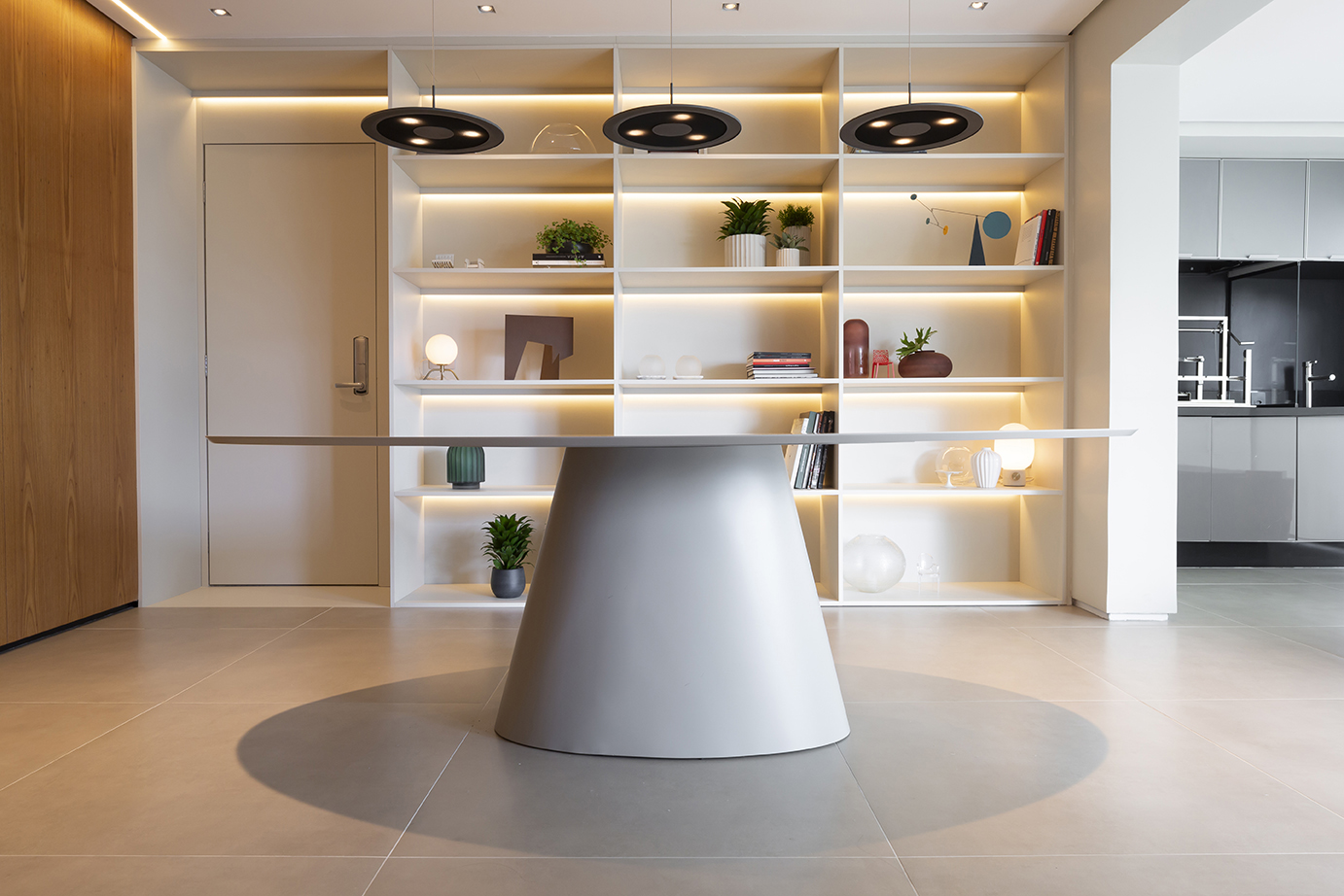 Orbita Table