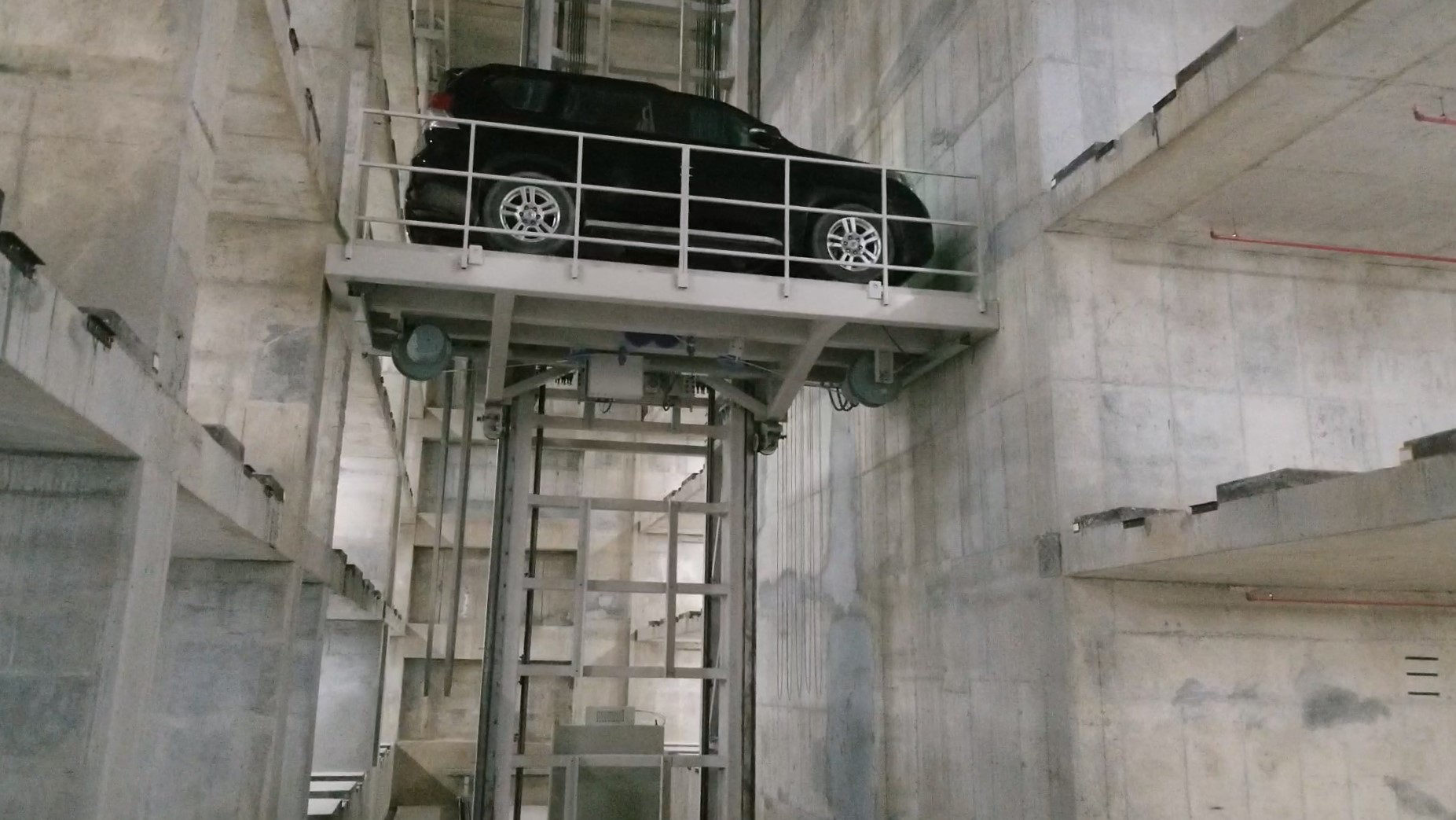 MetroTrans - Robotic Car Parking Delivery System
