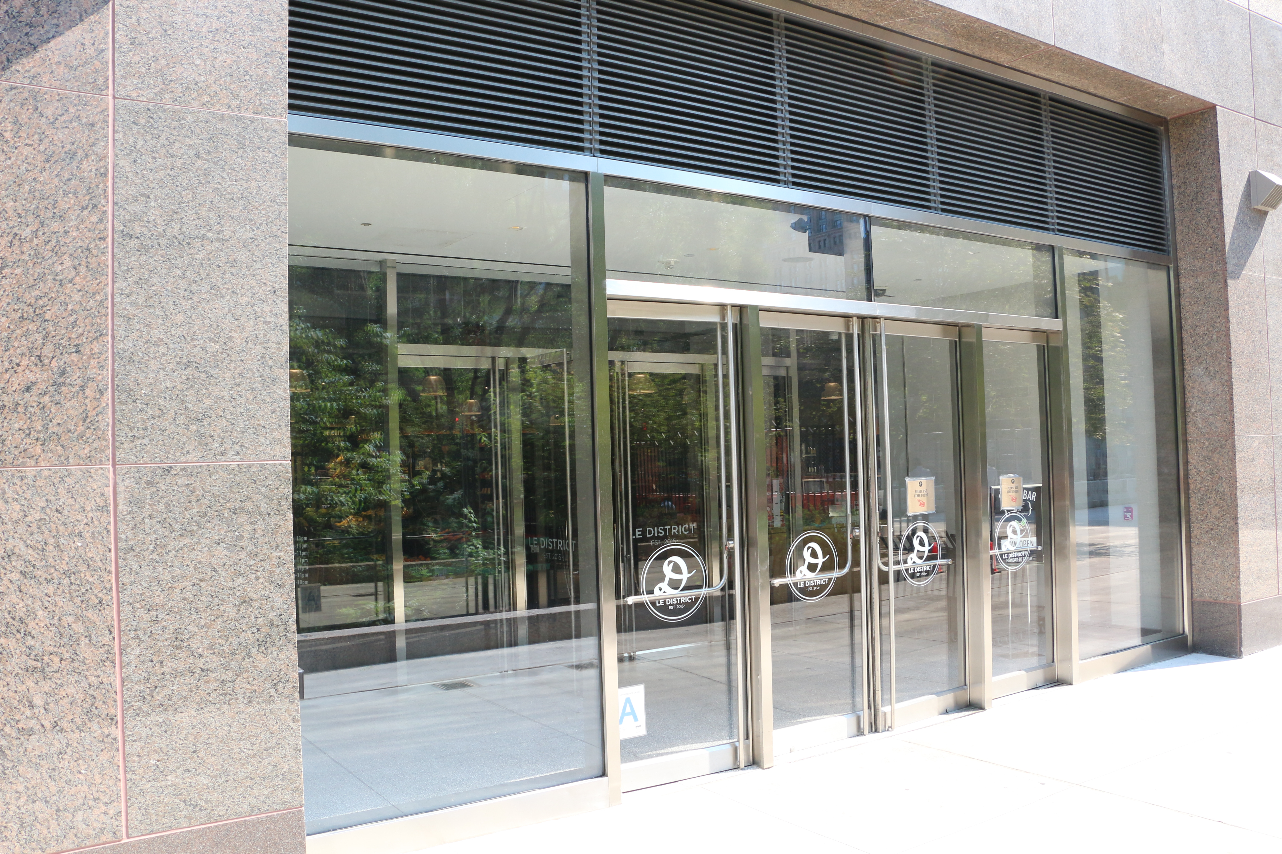 GAMCO DG400 Dry-Glazed Doors