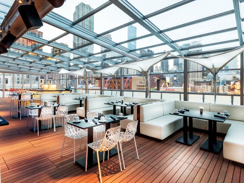 Evolution Lean-To Retractable Structures