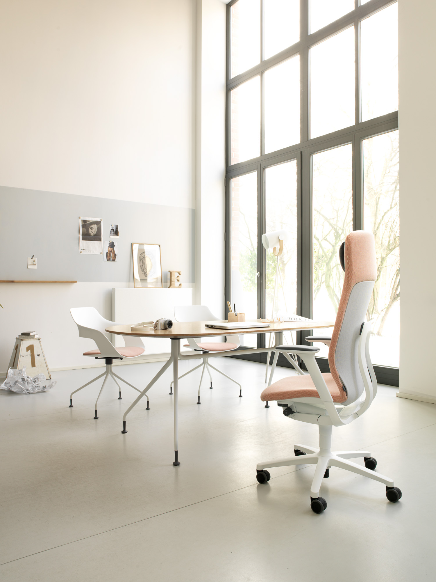 187 AT task chair