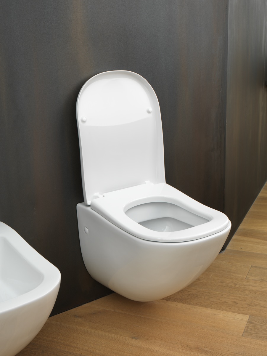 FLUID wc and bidet, design by Marco Piva