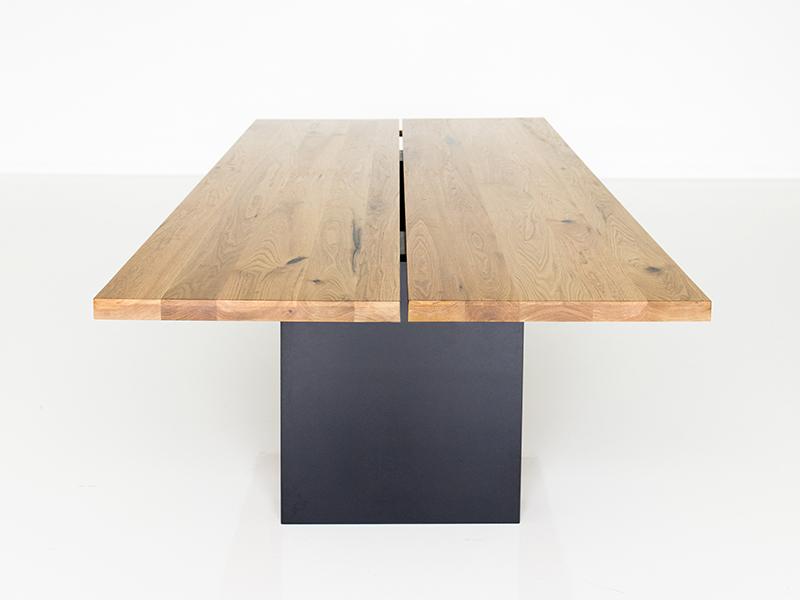 Rift Conference Table