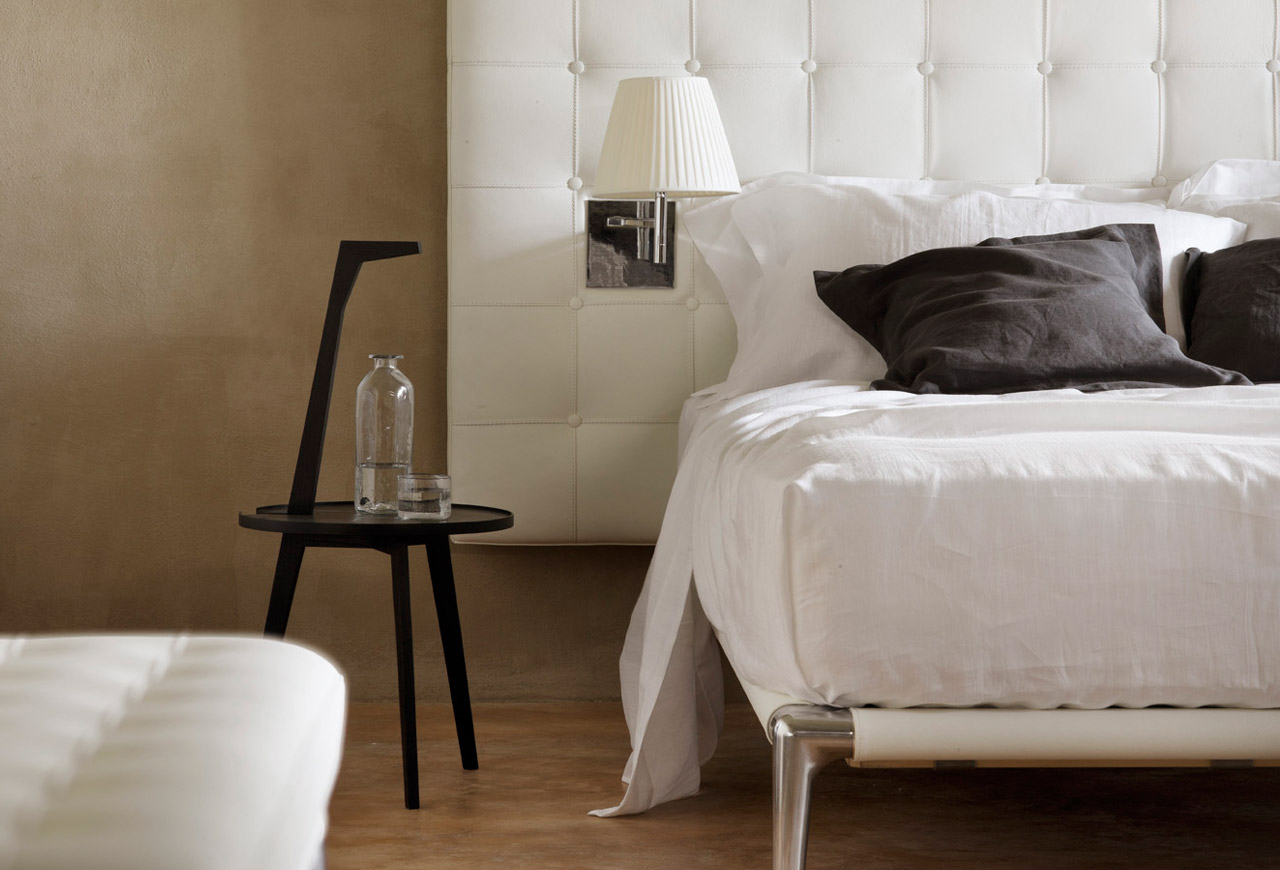 Volage bed: design by Philippe Starck