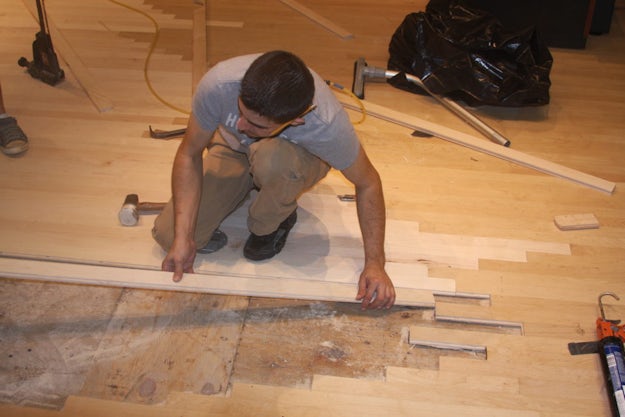 Which Is Better? Engineered vs. Solid Hardwood Flooring ...