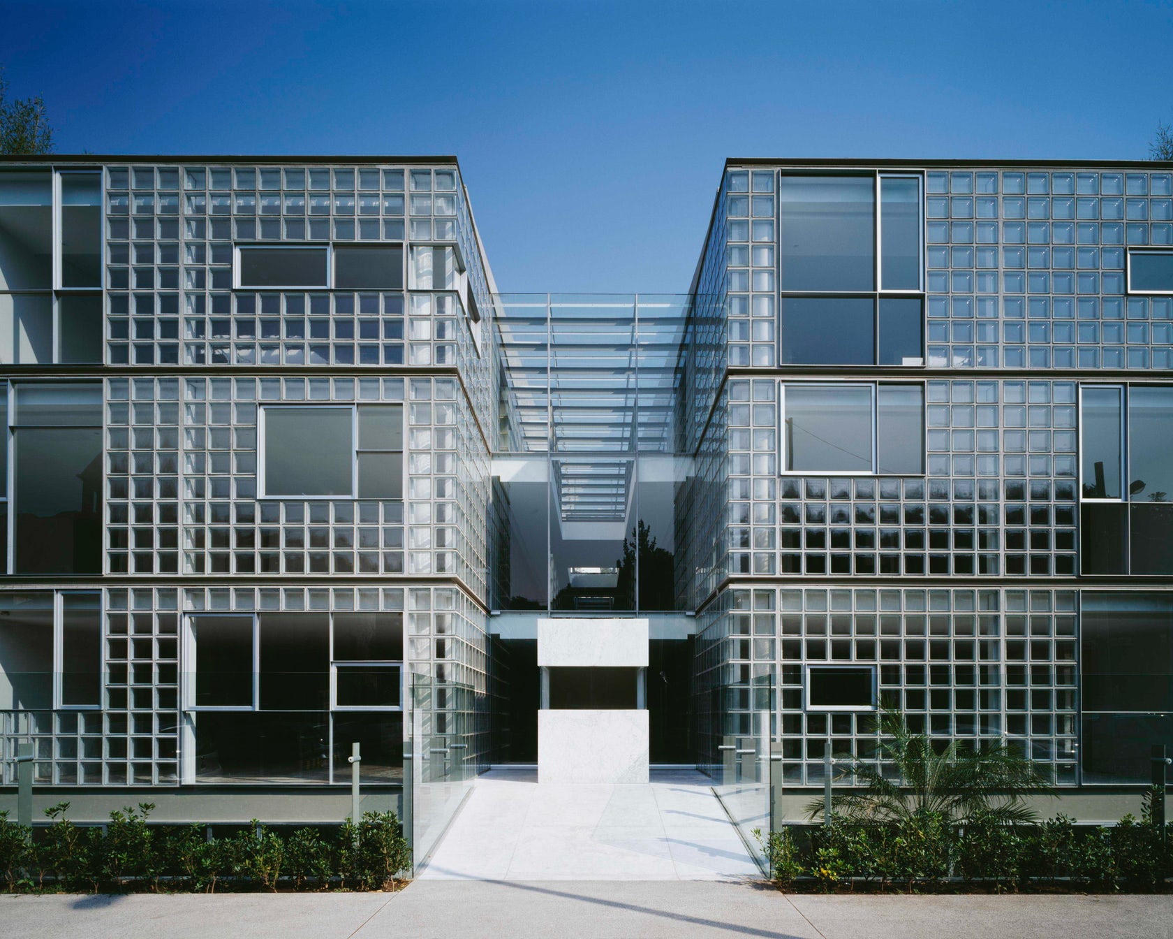 How To Detail Windows Within Glass Block Constructions - Architizer Journal