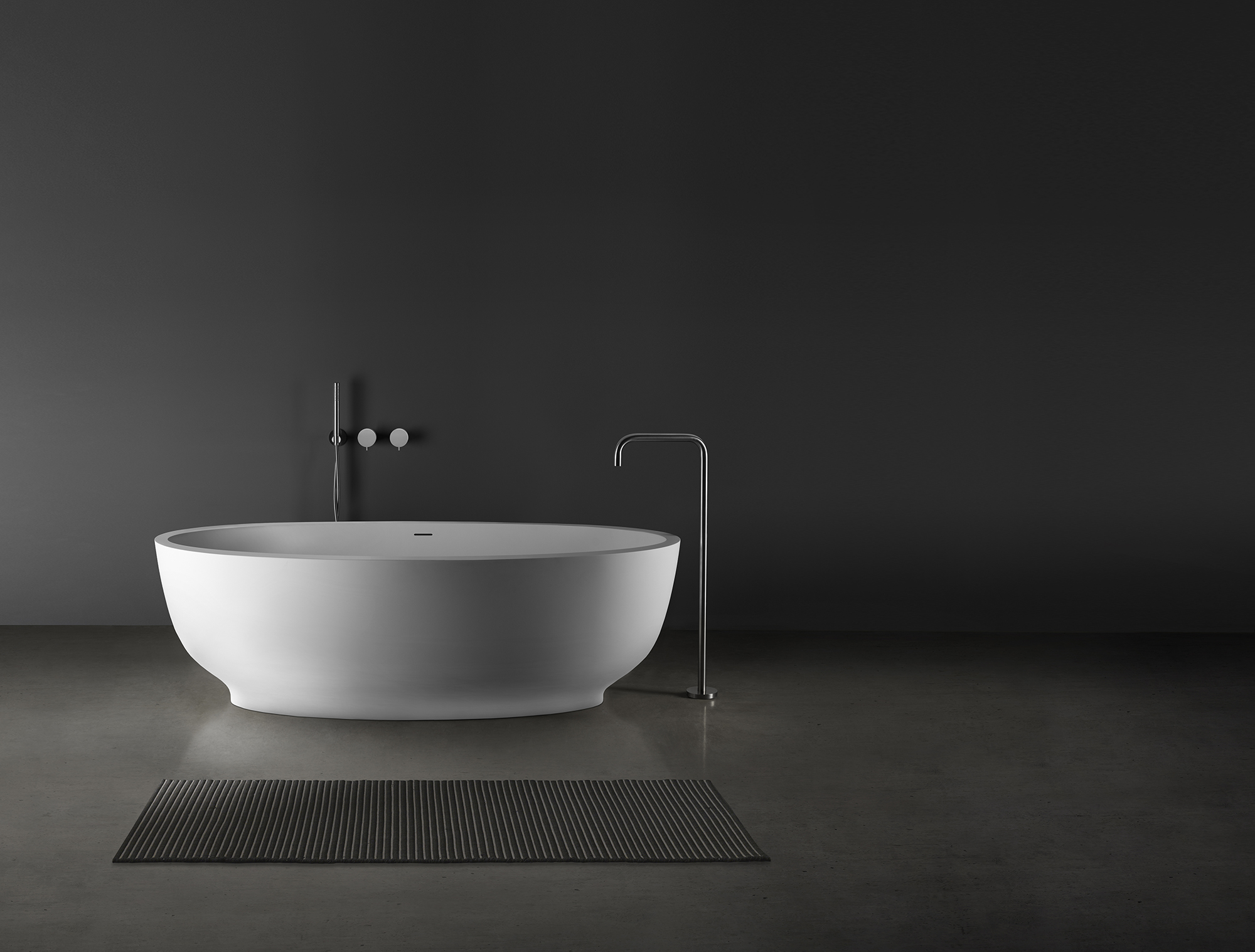 fini | blu•stone™ Bathtub