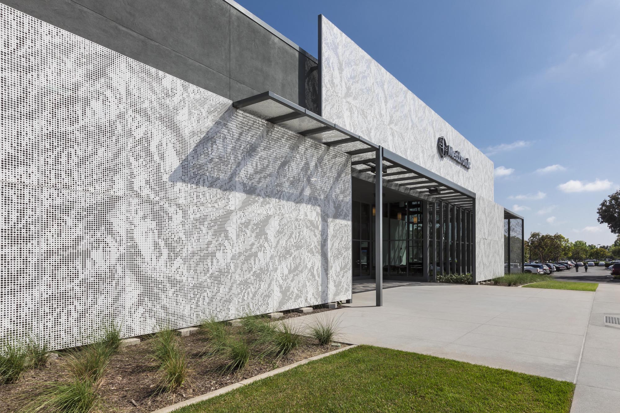Medtronic Orange County Headquarters by Snow Kreilich Architects Architizer