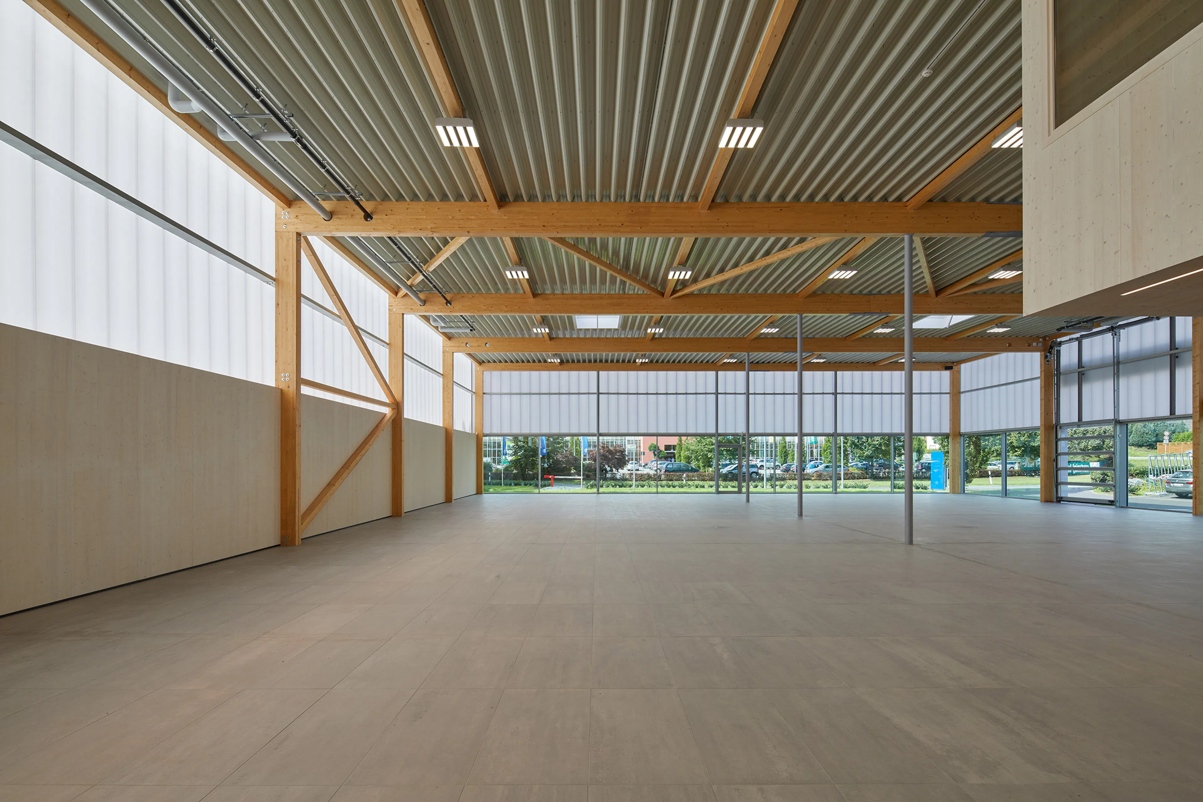 Car Showroom Halle — 7