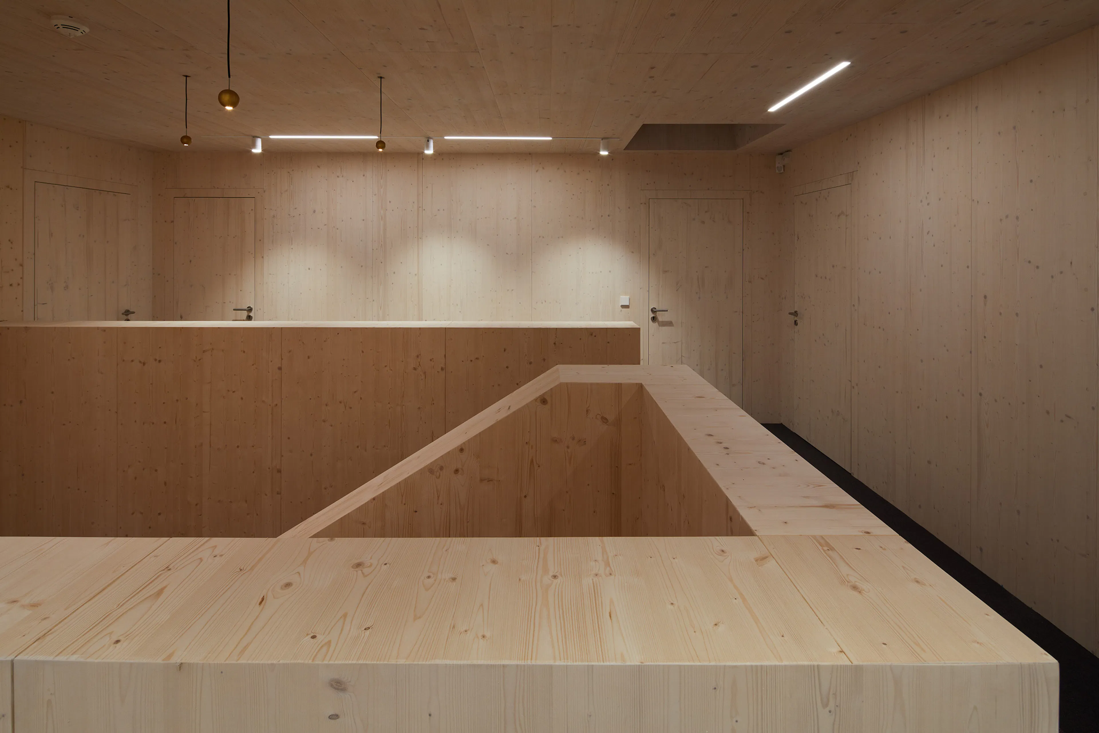 Car Showroom Halle — 9