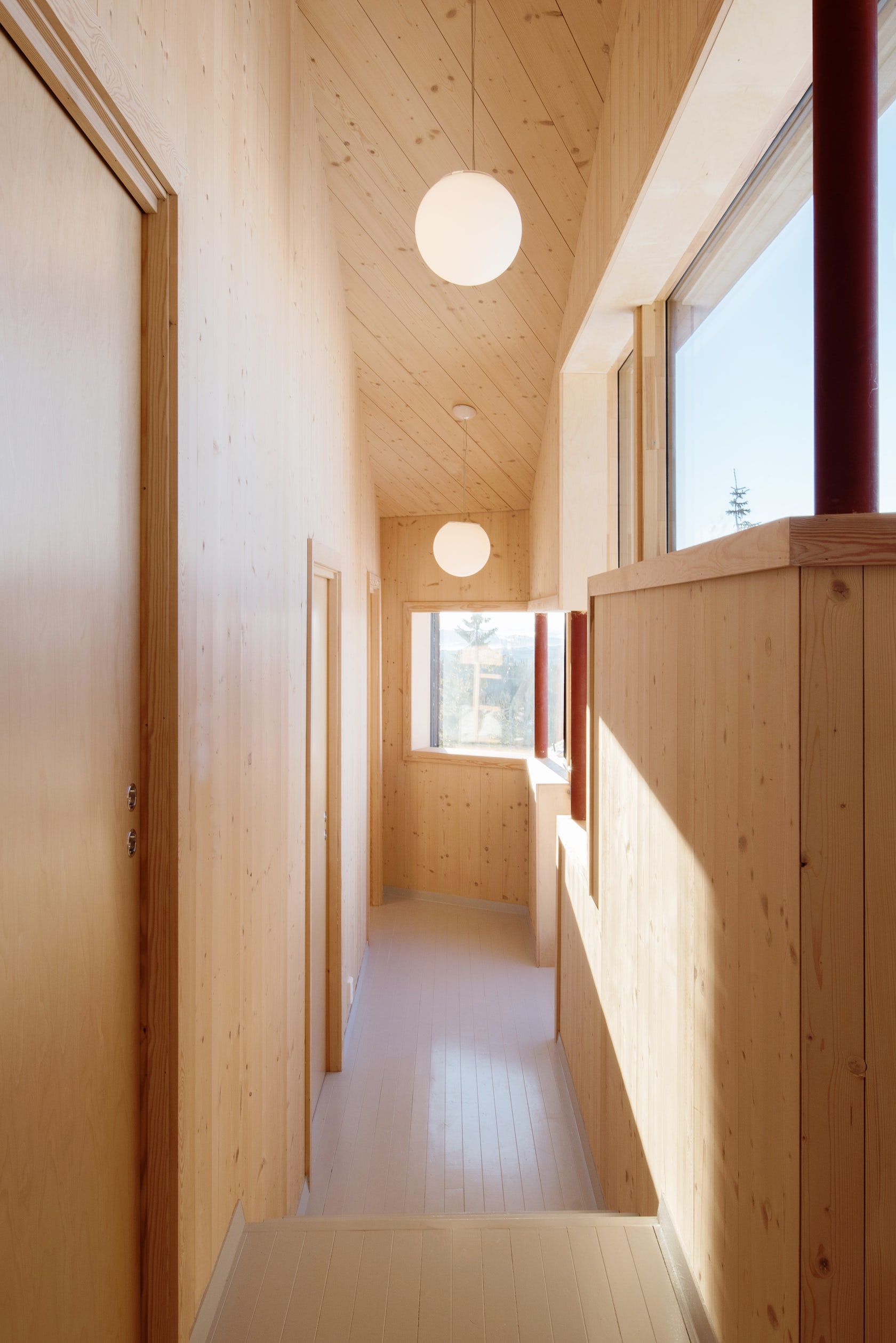© Aslak Haanshuus Architects