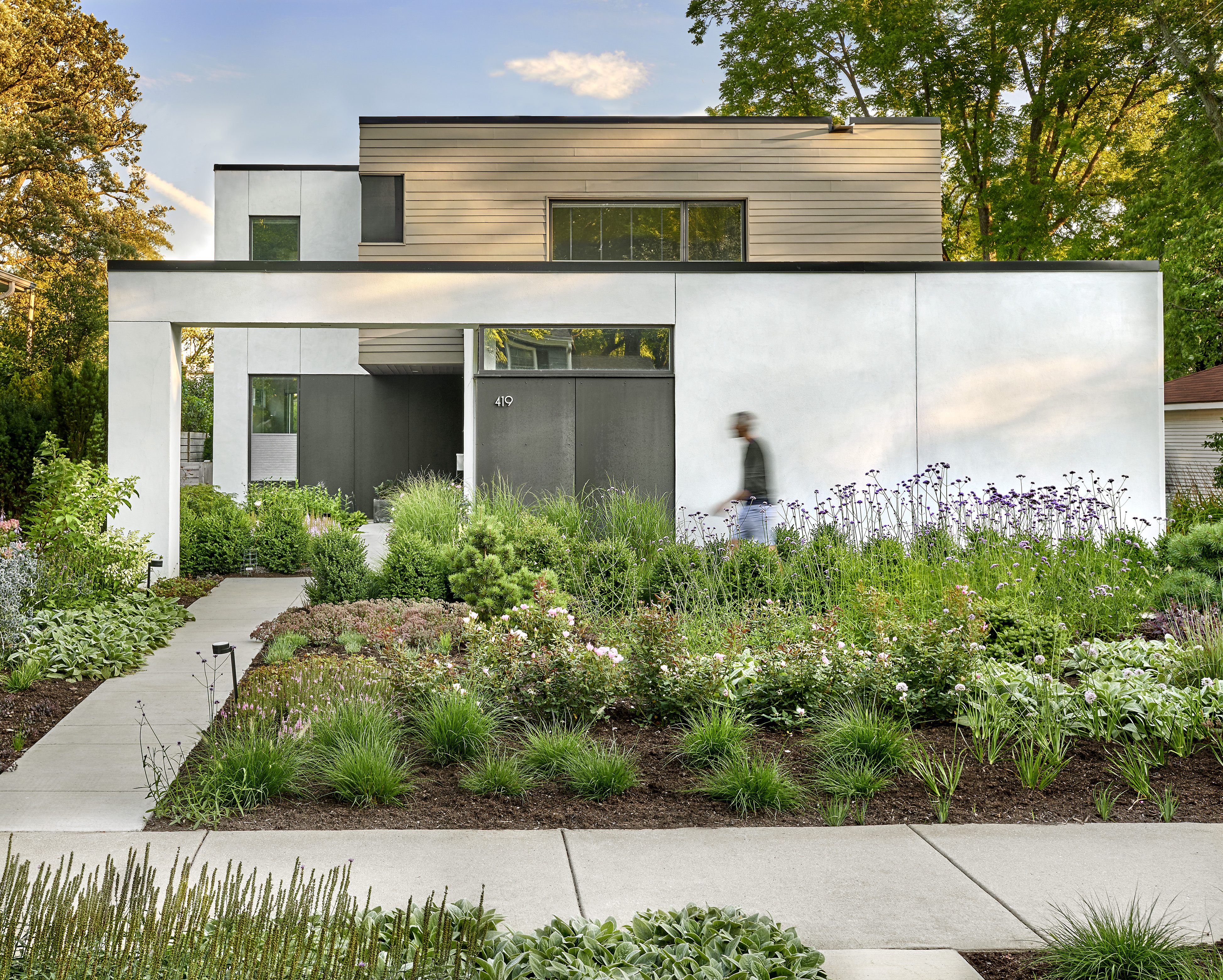 © Searl Lamaster Howe Architects