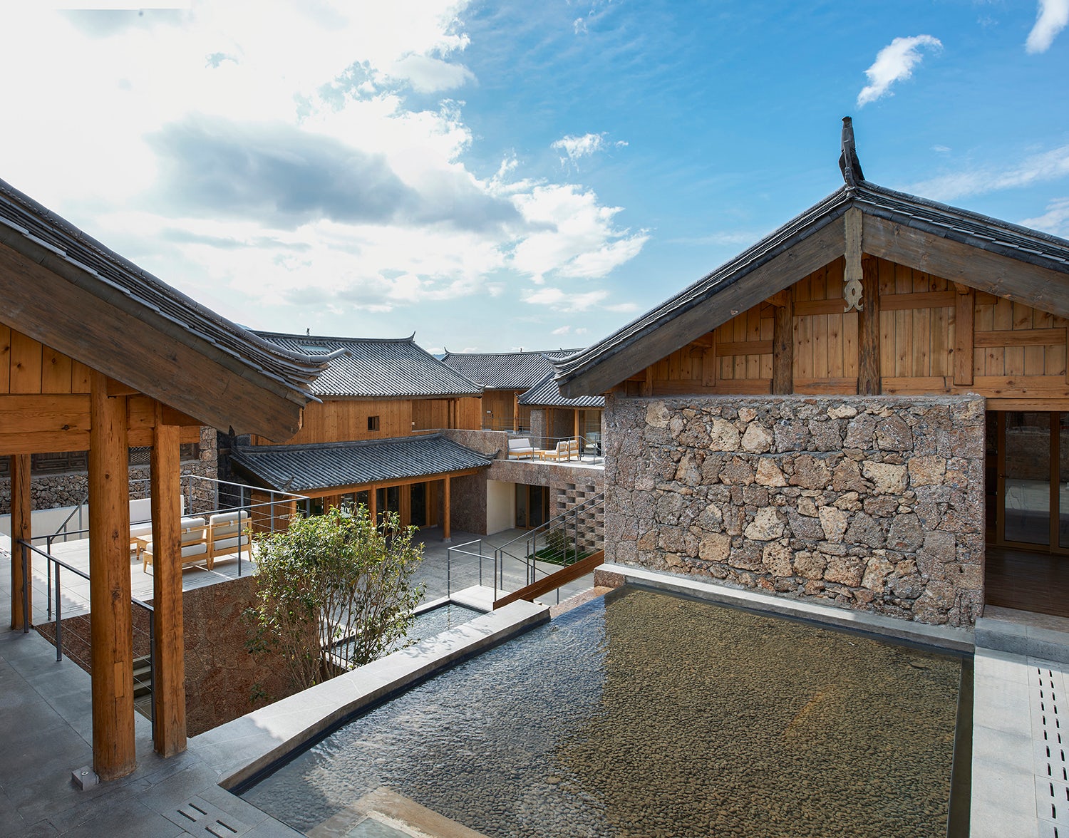 © Tsutsumi And Associates