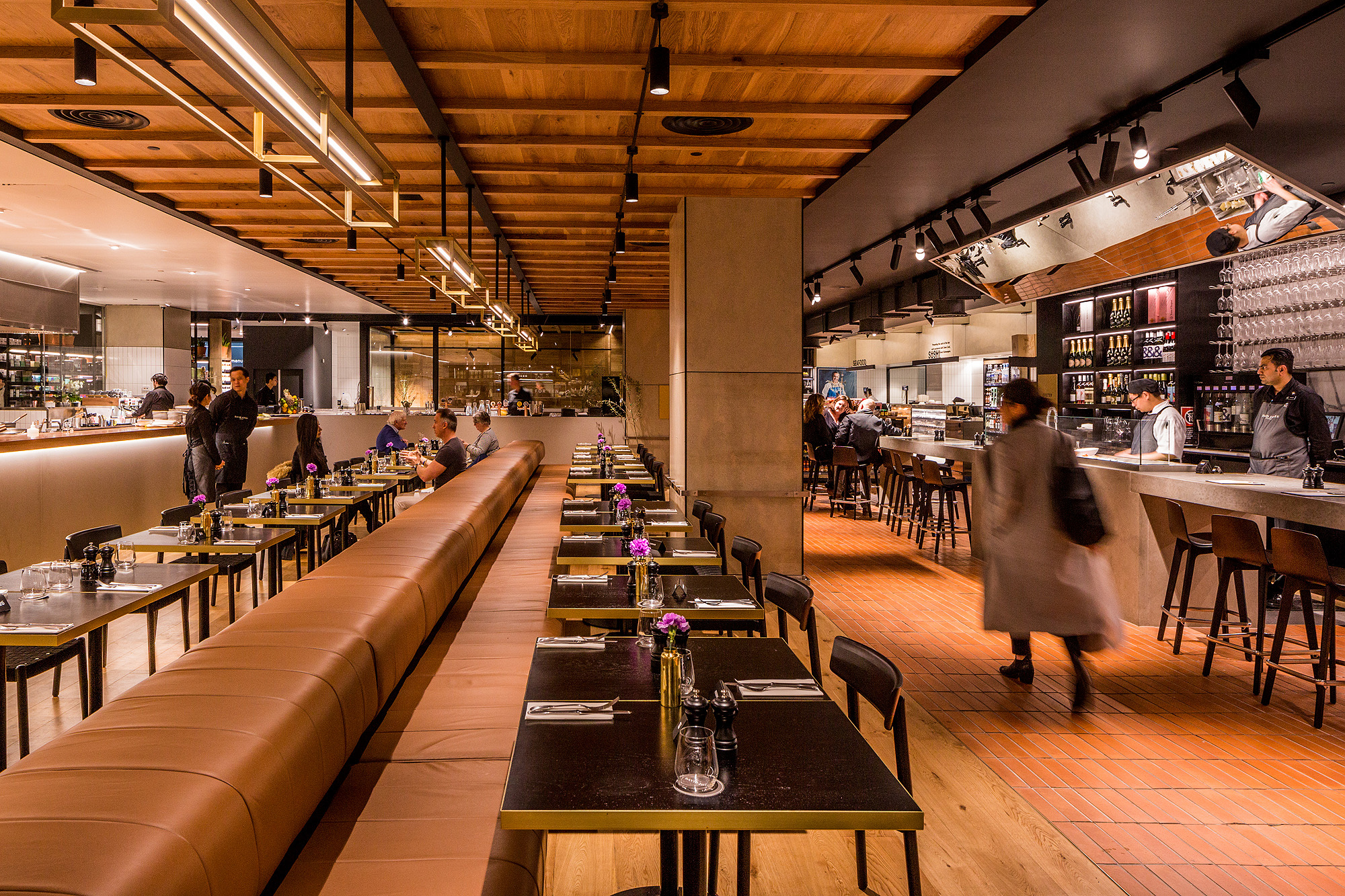 ресторан ритейл. ритейл ресторан. японский ресторан в милане. интерьер японского кафе. ритейл ресторан.