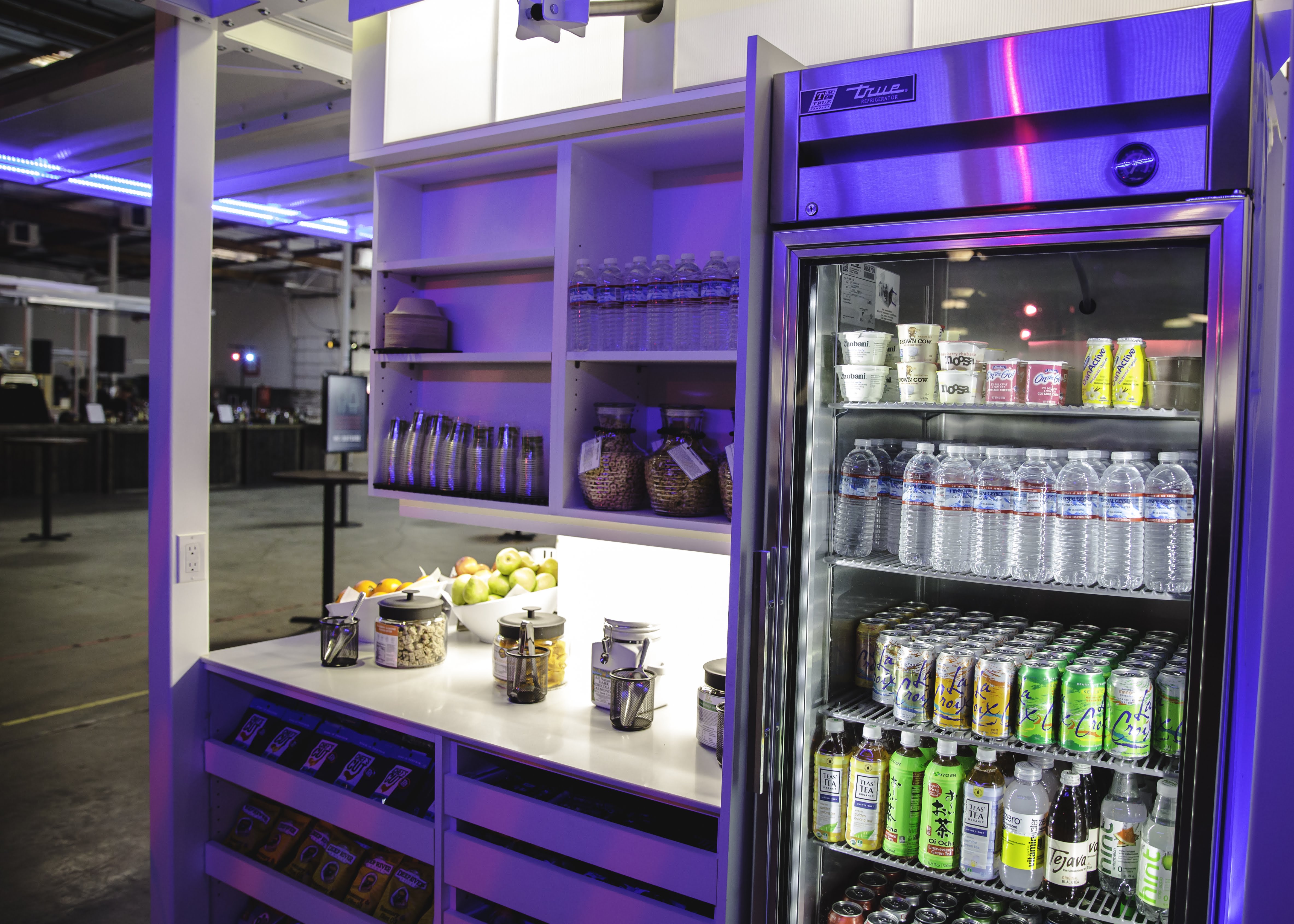 Cubert The Mobile Popup Kitchen and Retail Space by Jose Urrechaga for Off the Grid/Matt Cohen