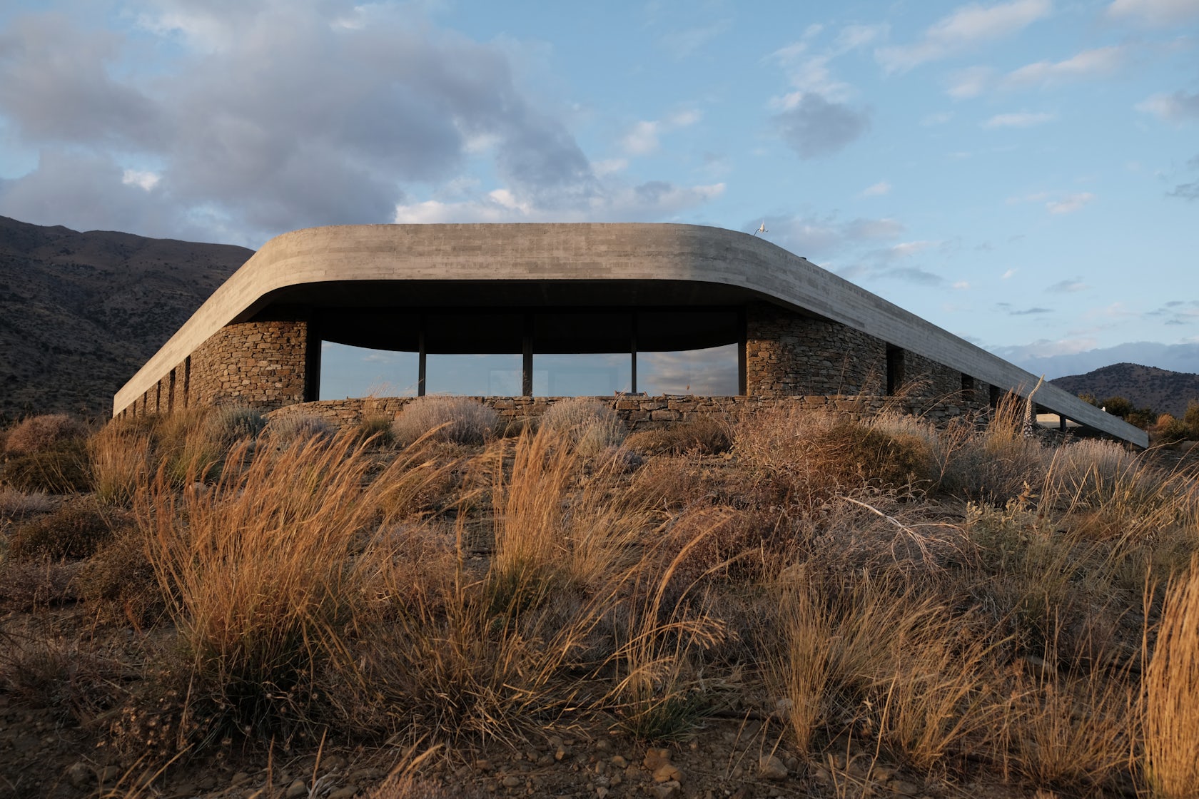 © Deca Architecture