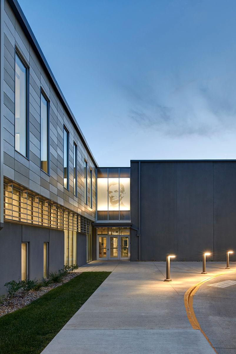 University Of Iowa P. Sue Beckwith Boathouse By Neumann Monson ...