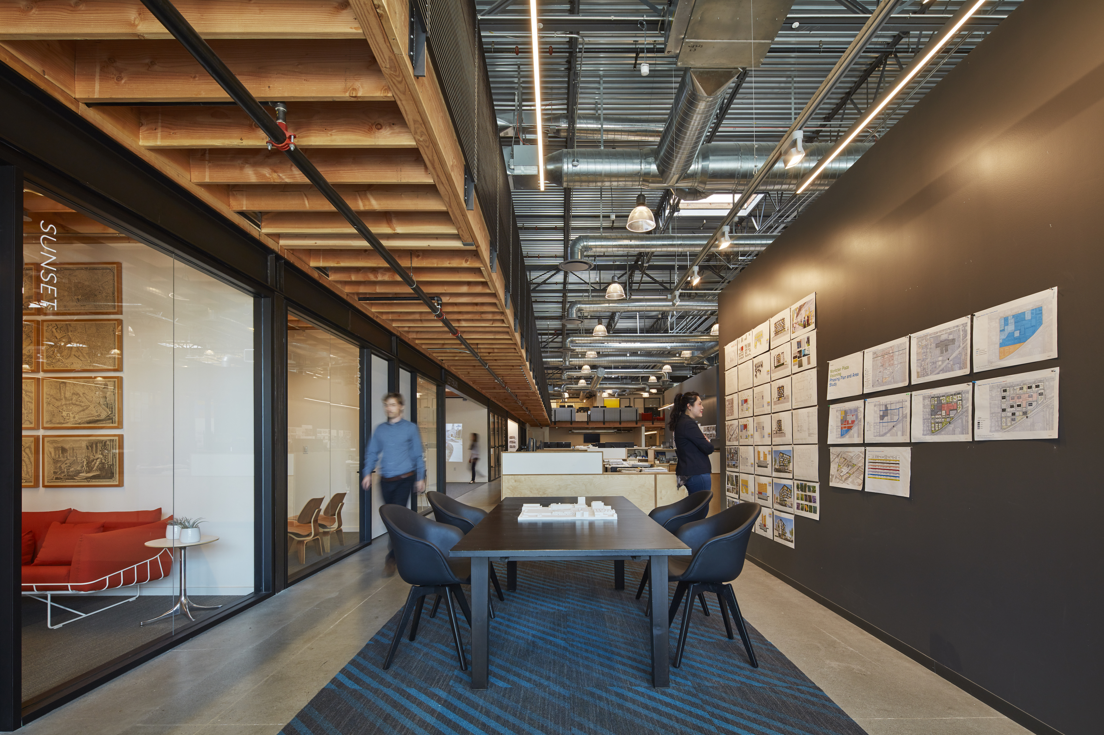 RDCS111 Urban Office by Retail Design Collaborative