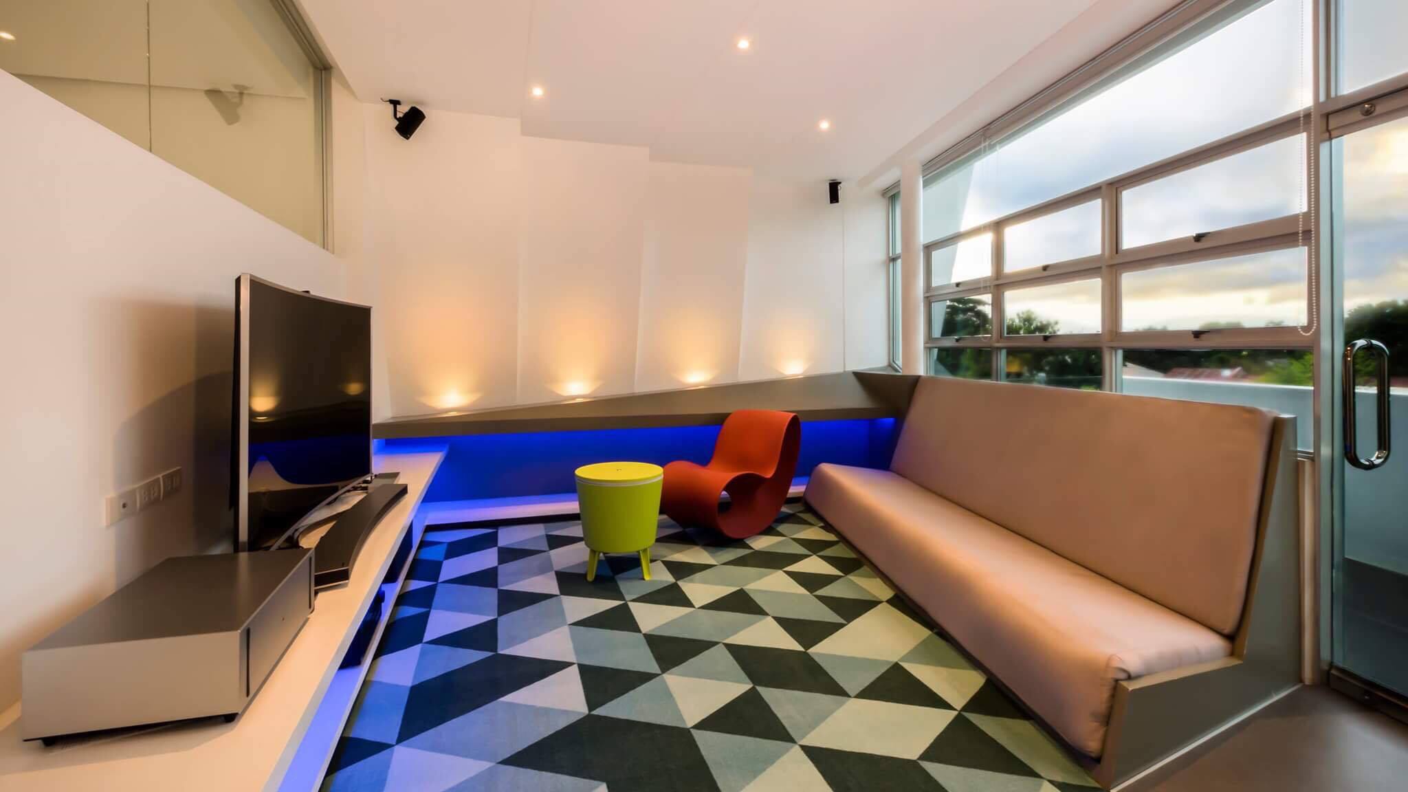 Line Graph House by Zubu Design Associates - Architizer