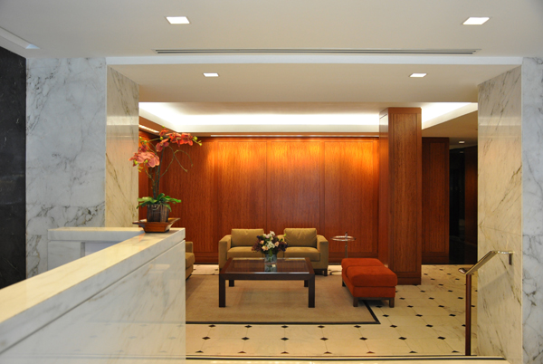 650 Park Avenue Lobby