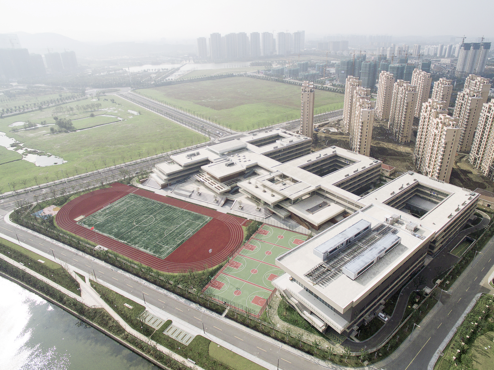 what is an experimental school in china