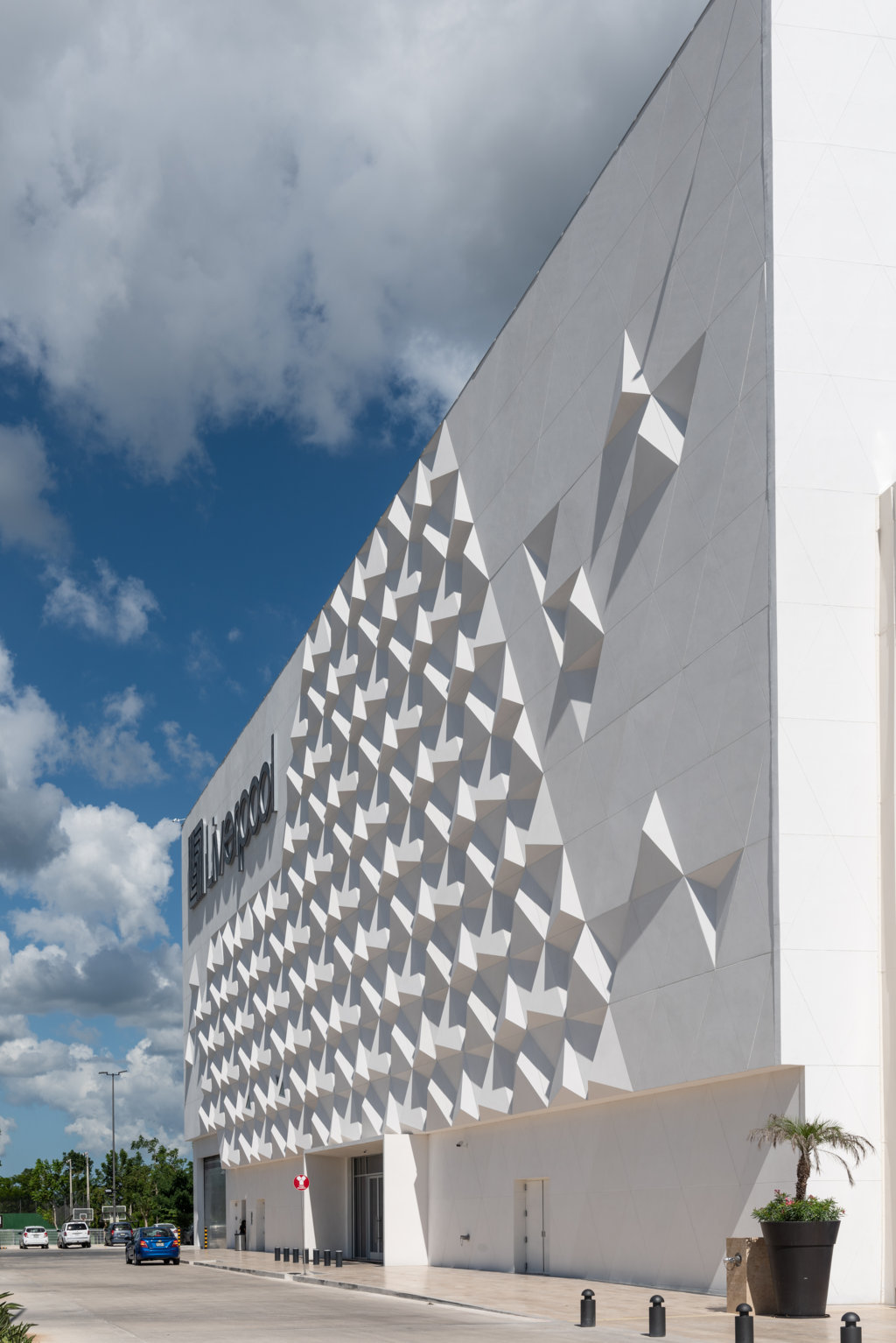 Liverpool Department Store Facade Mexico by Miguel de la Torre mta+v ...